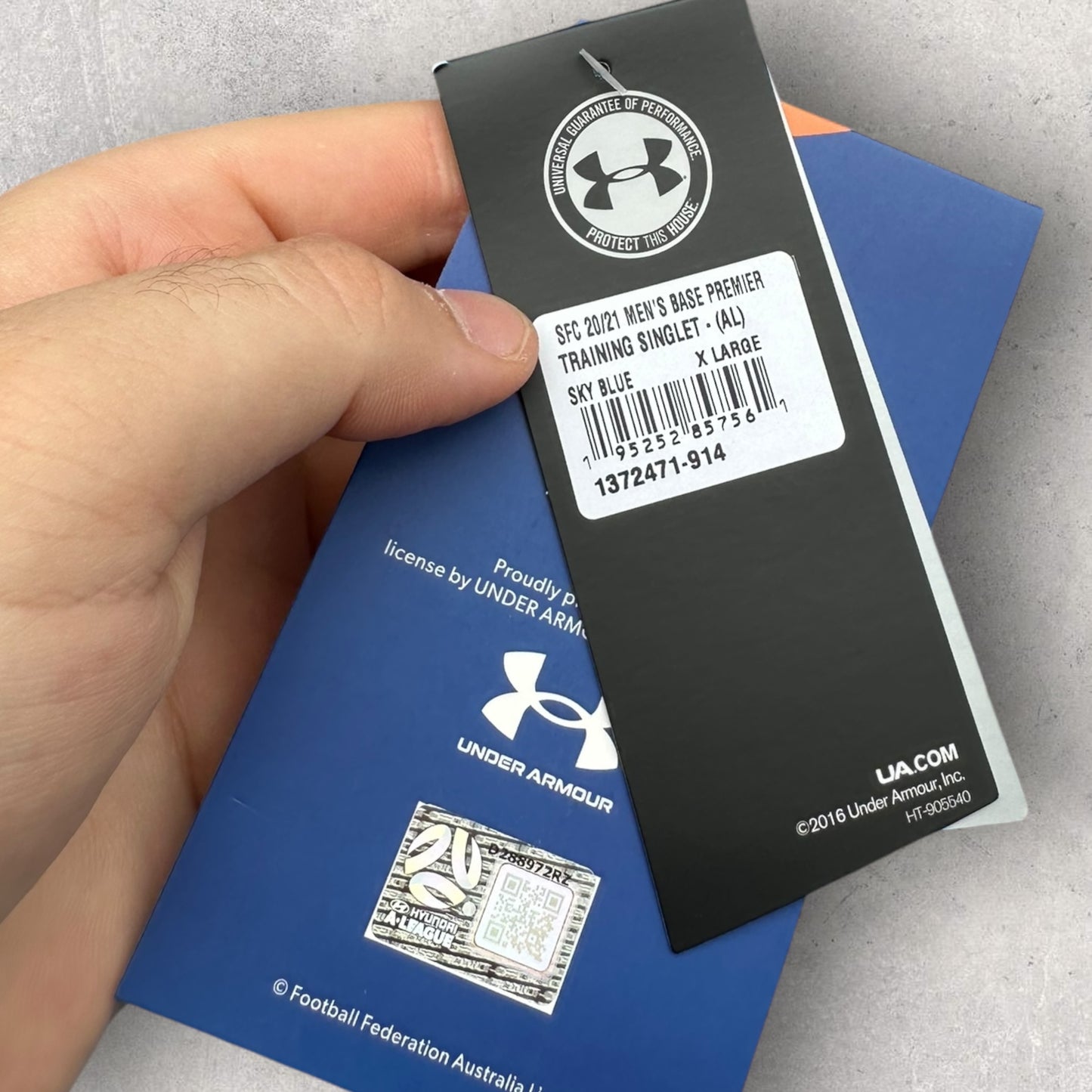 SYDNEY FC 2020-2021 UNDER ARMOUR TRAINING SINGLET