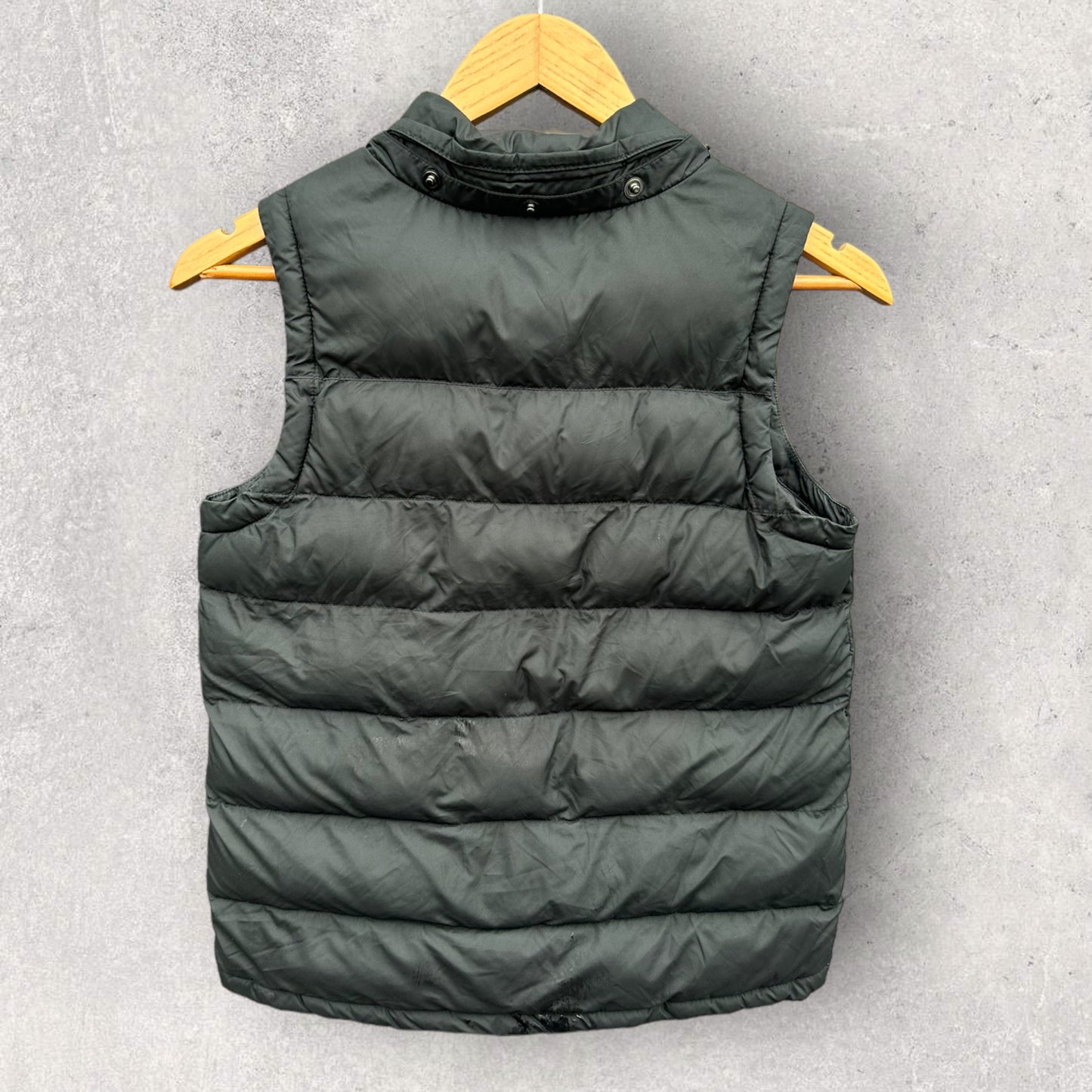 NIKE BLACK SLEEVELESS PUFFER JACKET