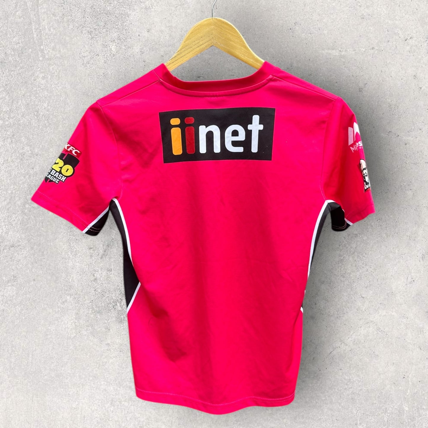 SYDNEY 6s KIDS CRICKET JERSEY SIGNED BY BRETT LEE