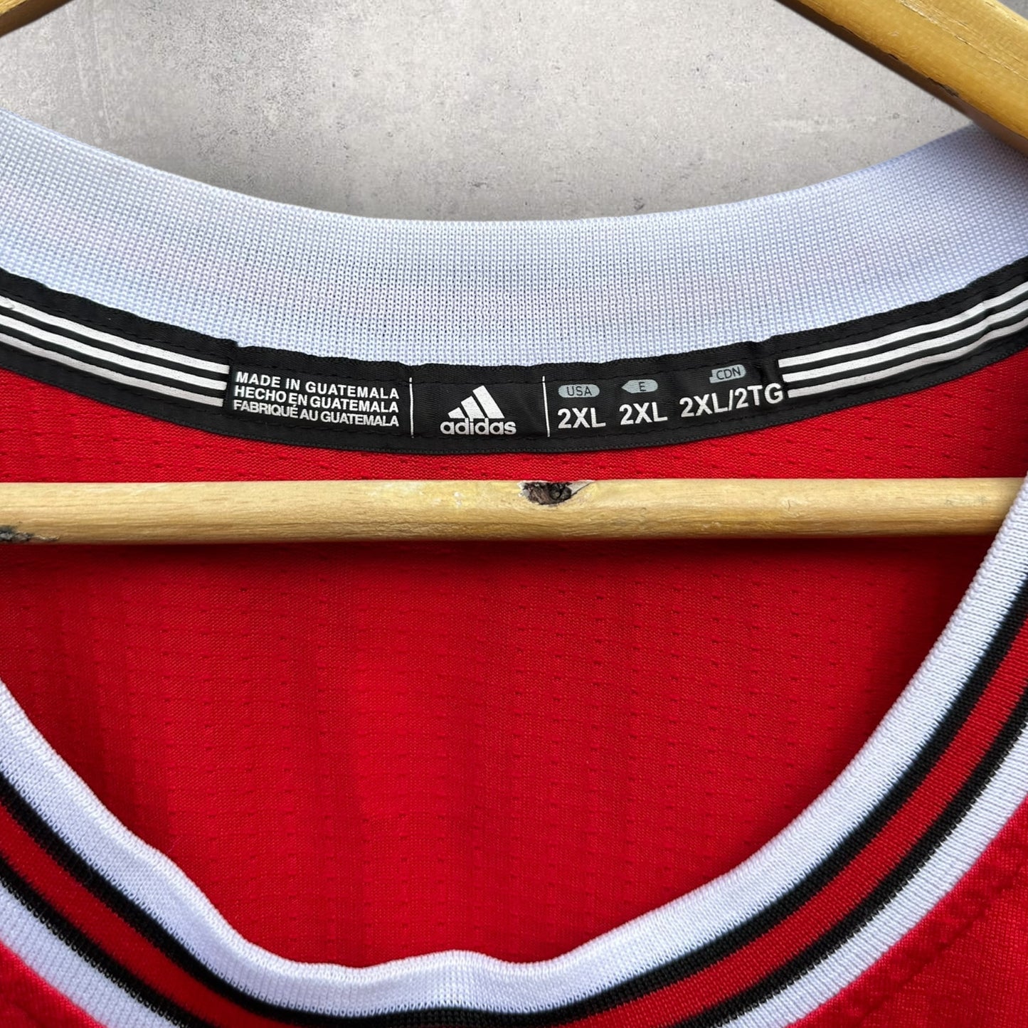 DERRICK ROSE CHICAGO BULLS 2014 ADIDAS NBA SWINGMAN JERSEY