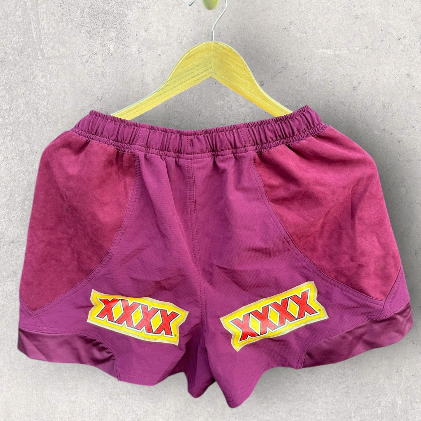 QUEENSLAND MAROONS PLAYER ISSUED CANTERBURY TRAINING SHORTS