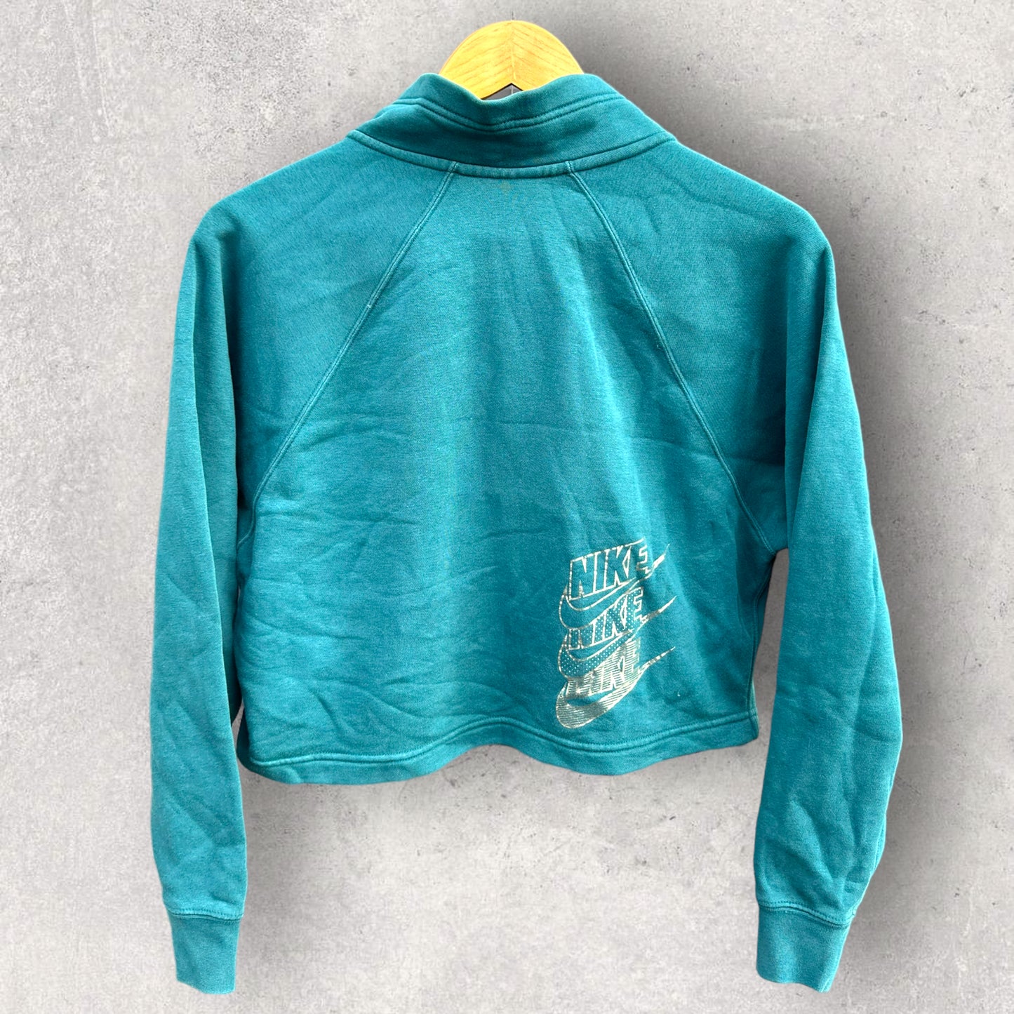 NIKE WOMENS QUARTER ZIP CROPPED JUMPER