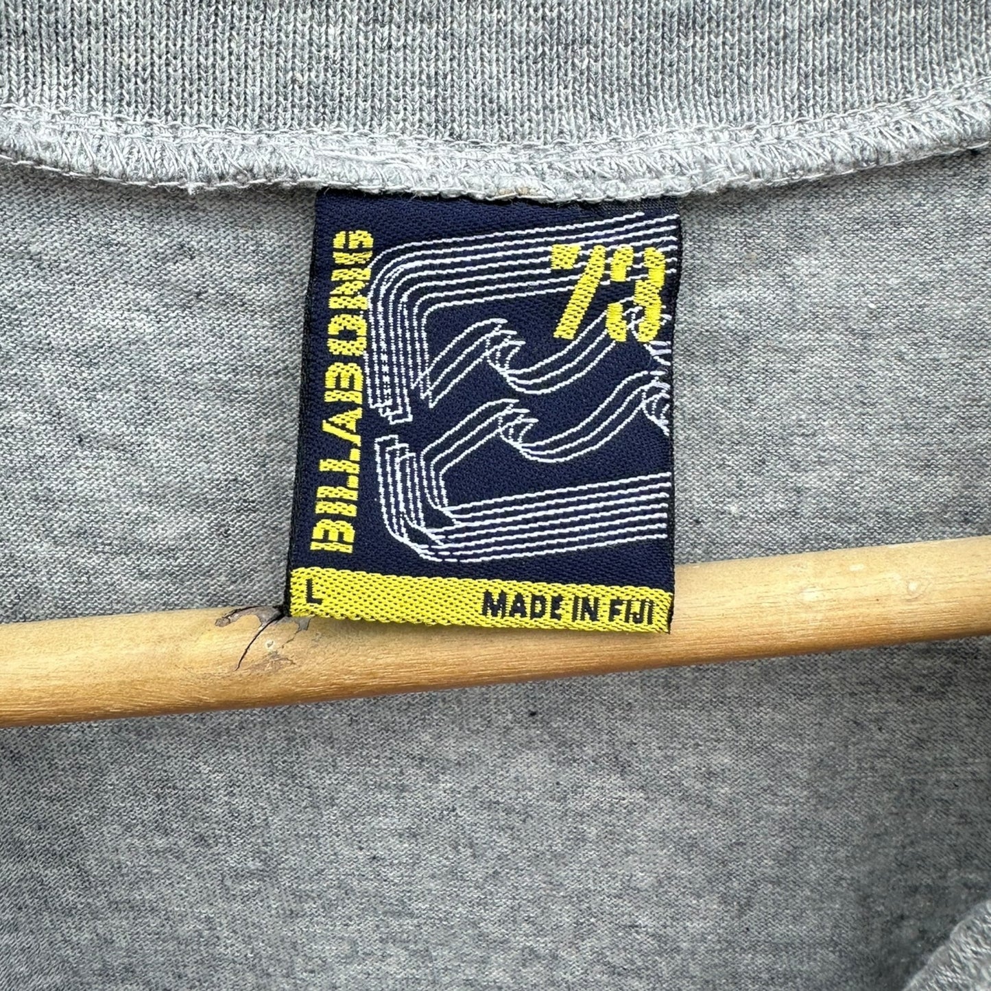BILLABONG MILLENIUM GENERATION VINTAGE T-SHIRT