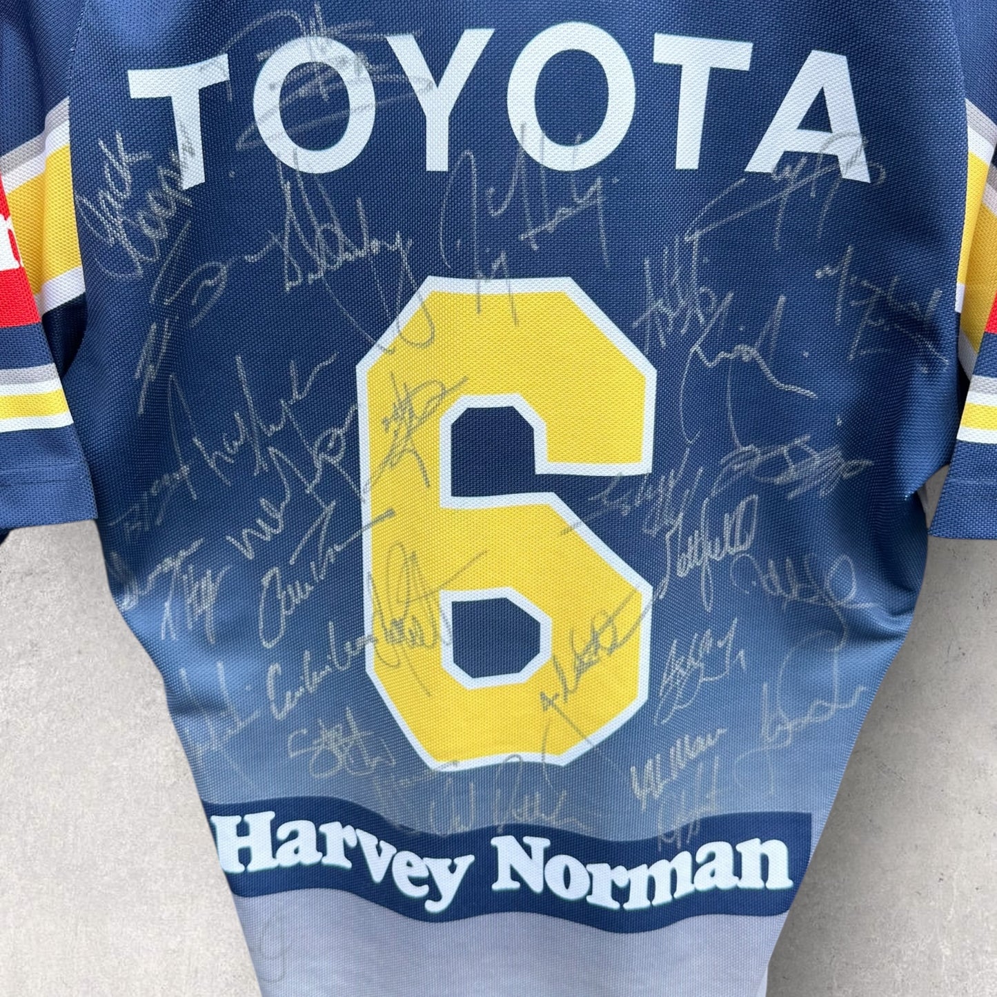 NORTH QUEENSLAND COWBOYS 2009 HOME MATCH JERSEY WORN BY GRANT ROVELLI + SIGNED BY SQUAD