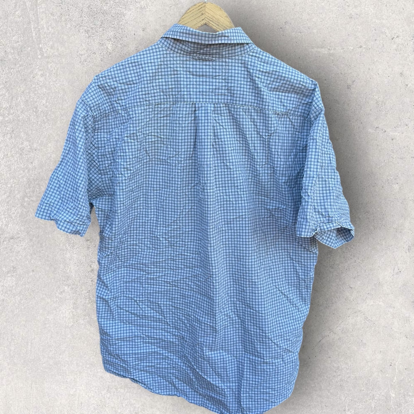 TOMMY HILFIGER CHECKERED BUTTON UP SHORT SLEEVE SHIRT