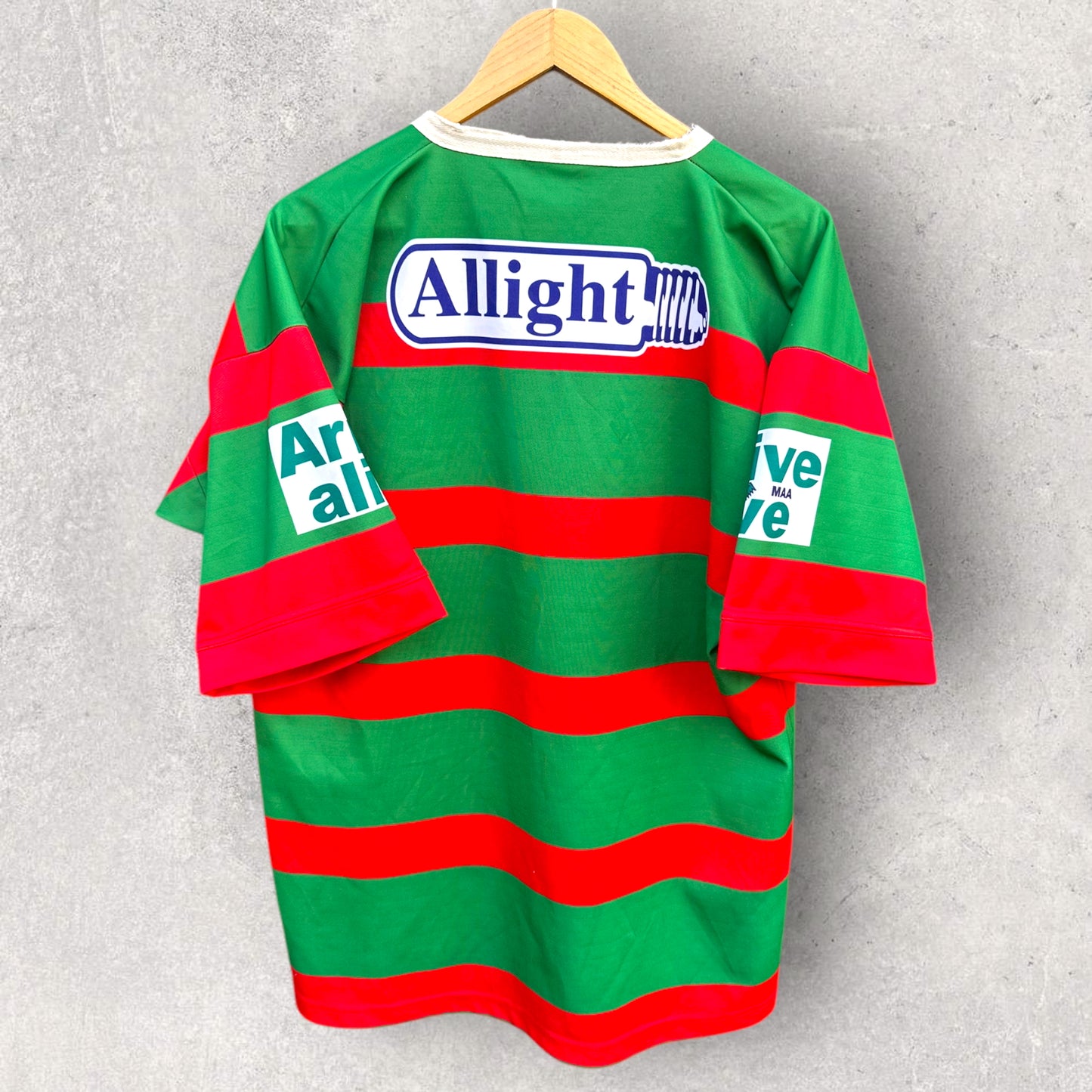 SOUTH SYDNEY RABBITOHS 2004 HOME JERSEY SIGNED BY SQUAD