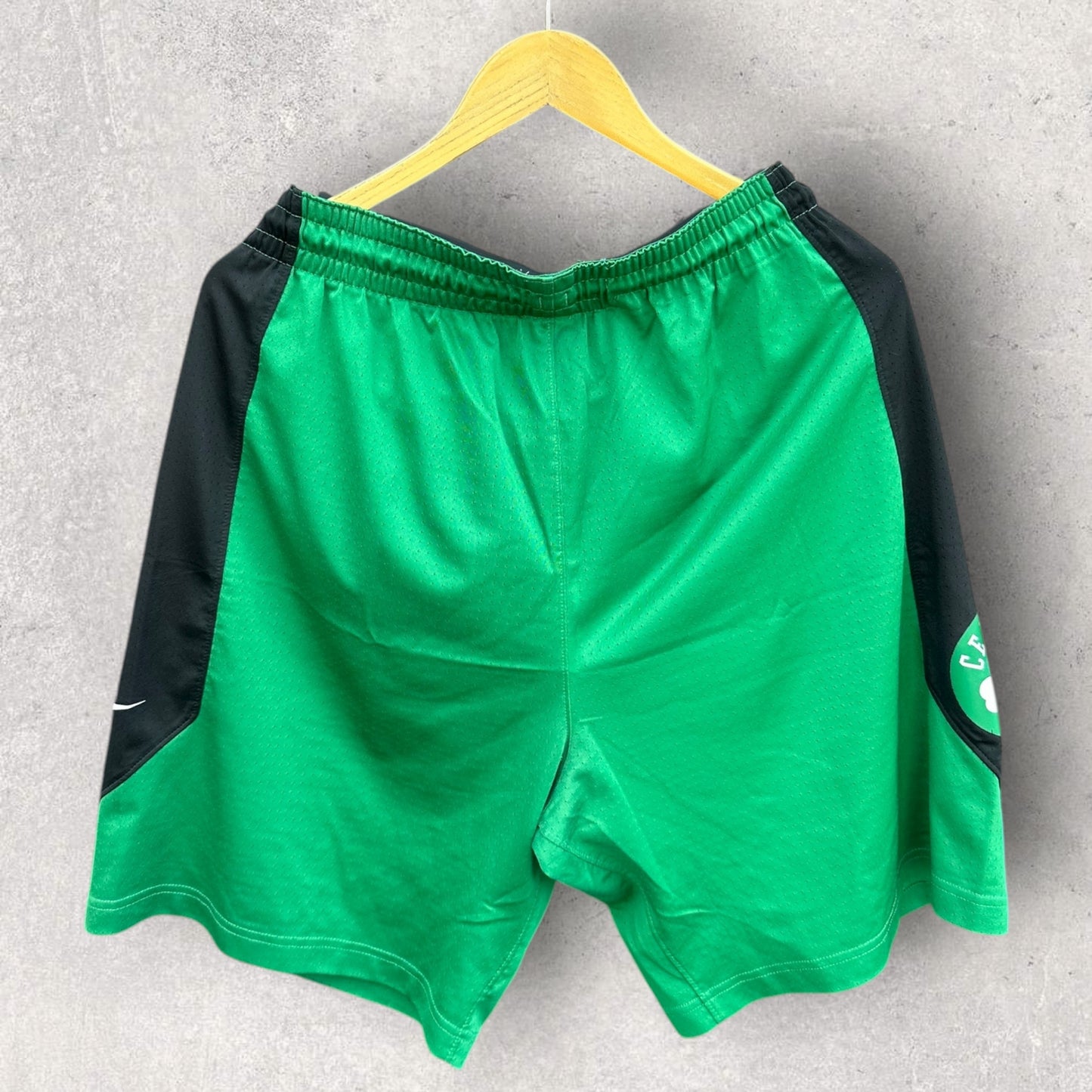 BOSTON CELTICS NIKE GREEN TRAINING BASKETBALL SHORTS