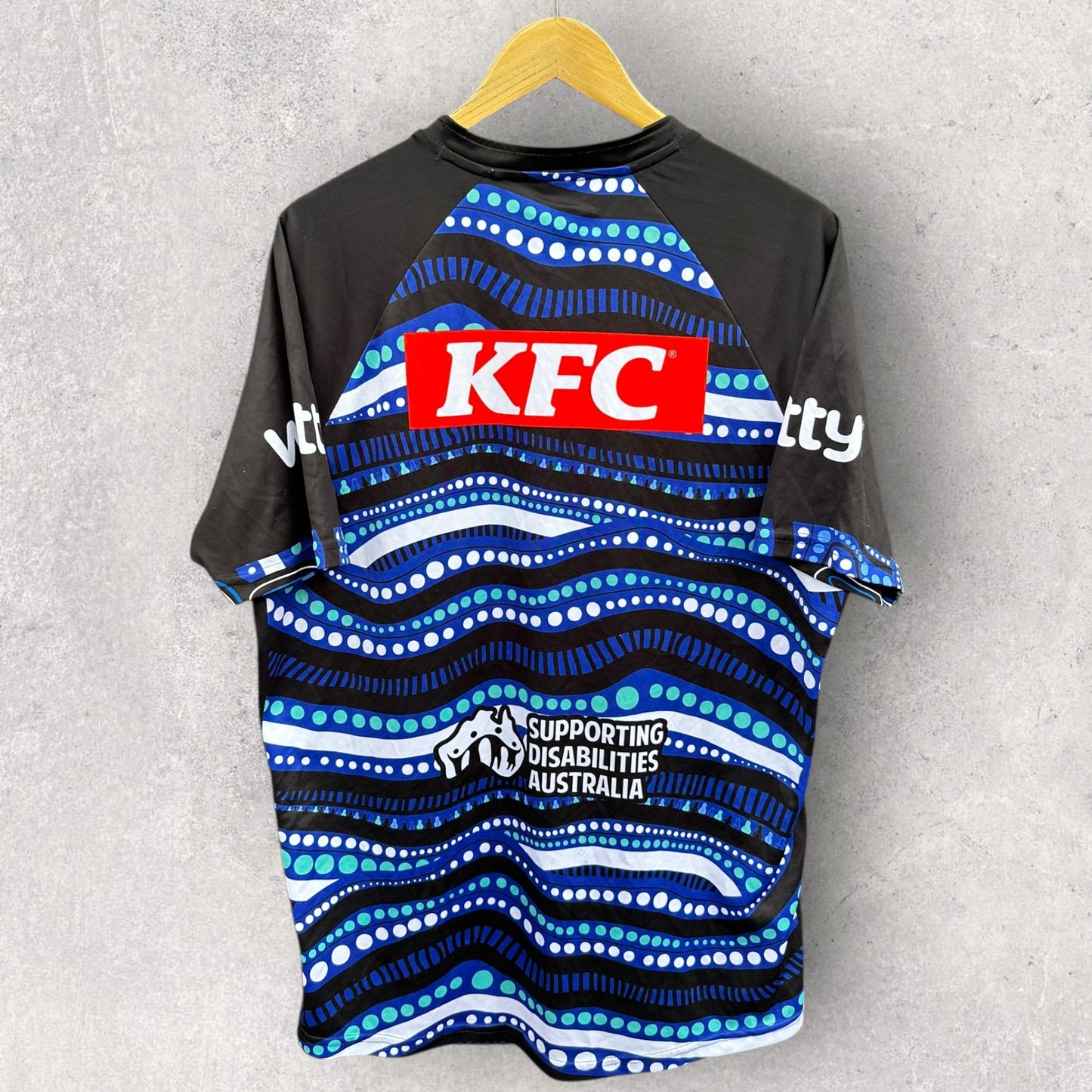 CANTERBURY BULLDOGS 2025 INDIGENOUS TRAINING SHIRT