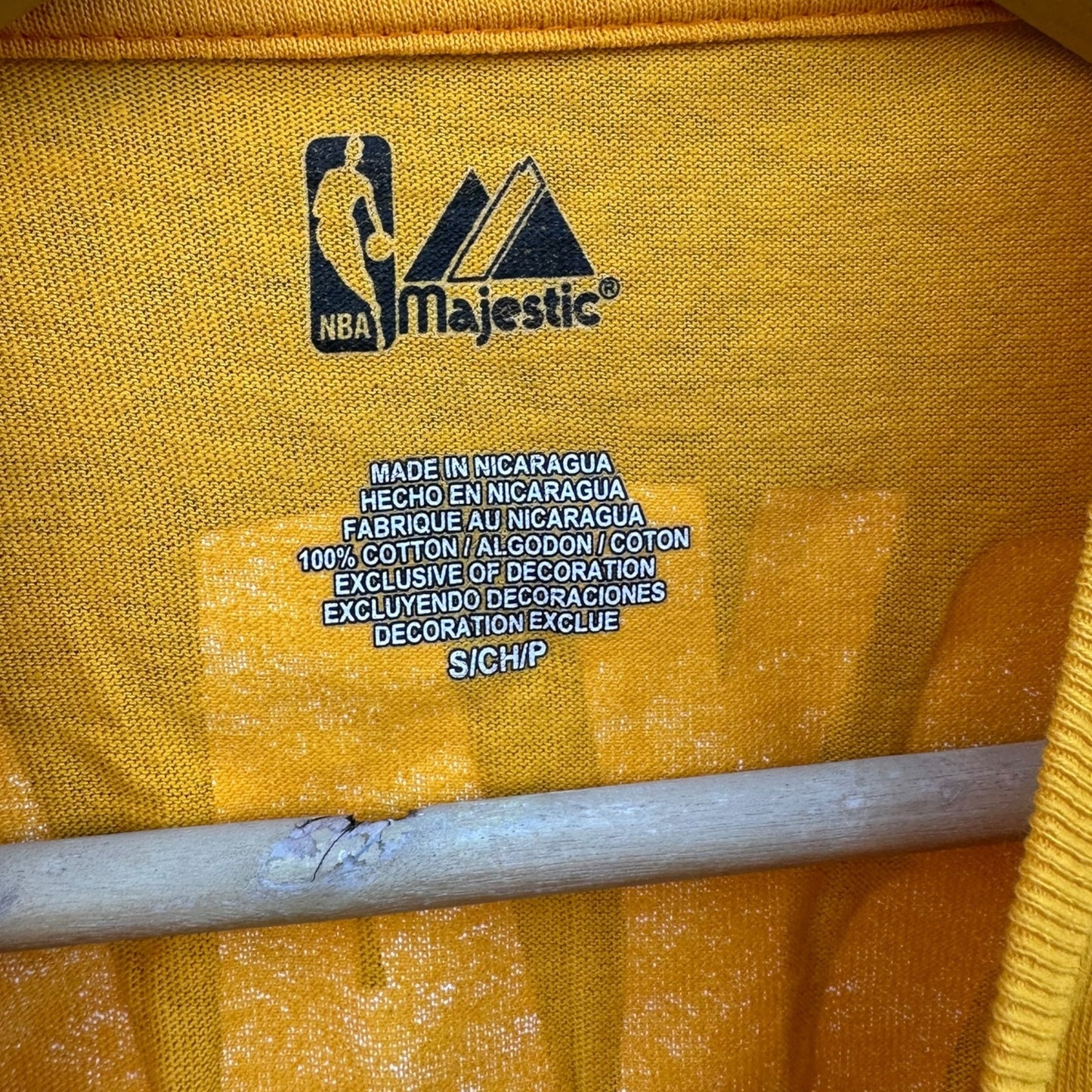 KOBE BRYANT LA LAKERS MAJESTIC YELLOW NBA SHIRT