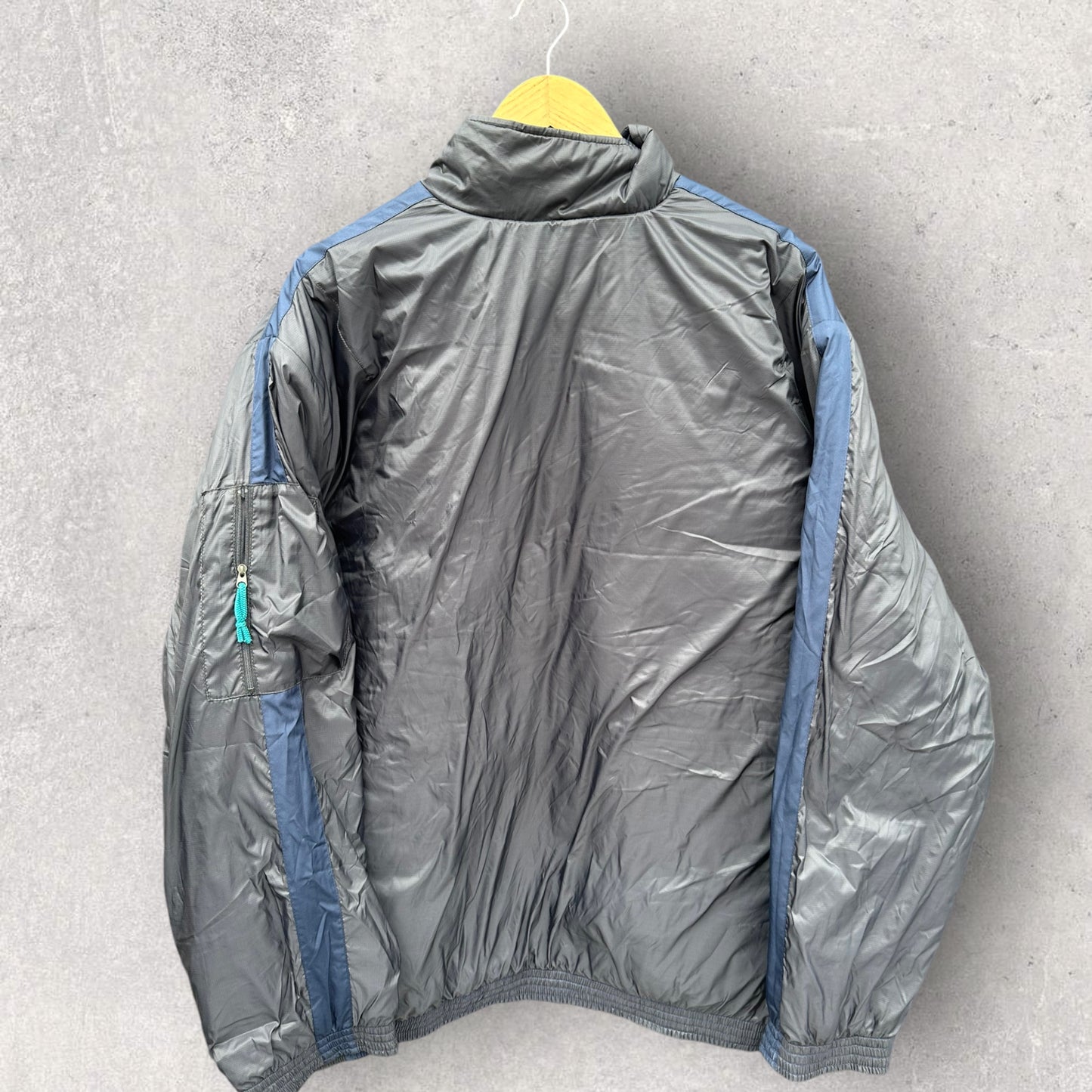 NIKE REVERSIBLE VINTAGE BOMBER JACKET