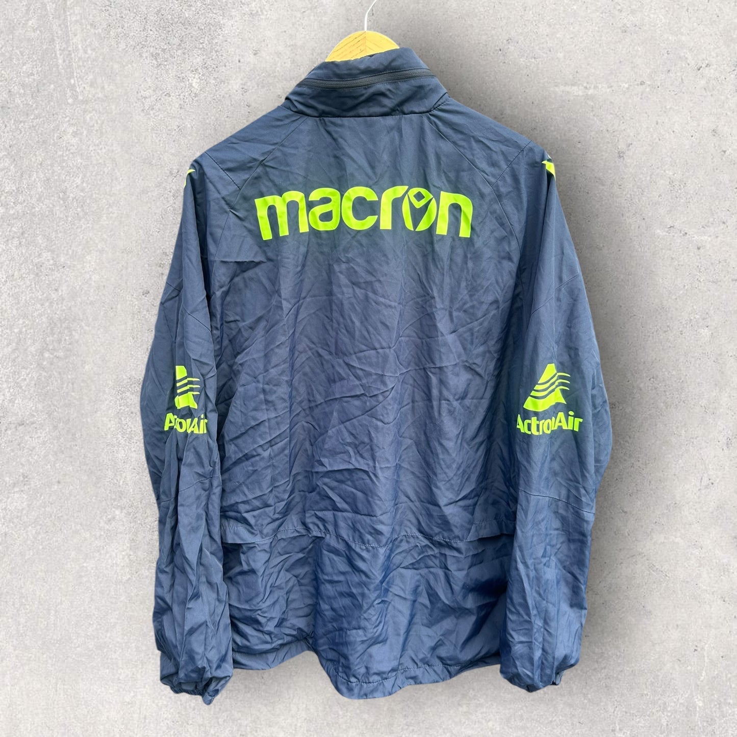 PARRAMATTA EELS MACRON FULL ZIP WINDBREAKER JACKET PLAYER ISSUED TO I LUMELUME