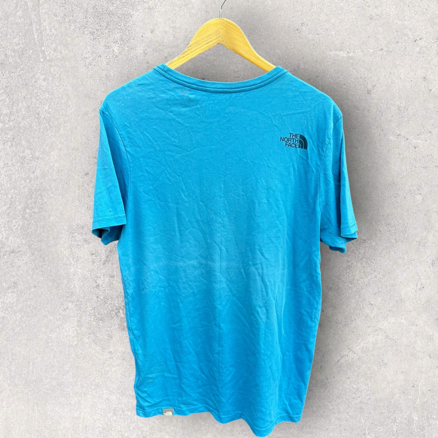 THE NORTH FACE BLUE SHORT SLEEVED SHIRT