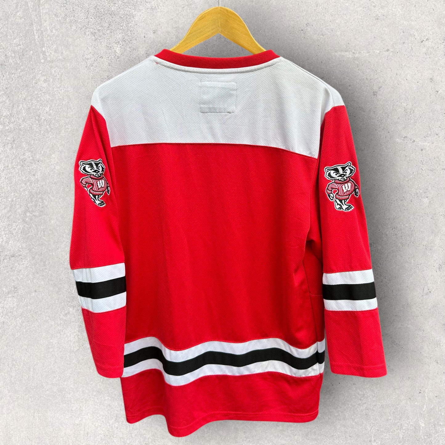 WISCONSIN BADGERS COLOSSEUM NCAA ICE HOCKEY JERSEY