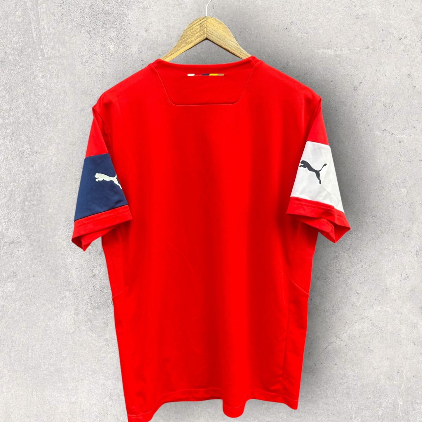 ARSENAL FC PUMA 2014-2015 TRAINING JERSEY