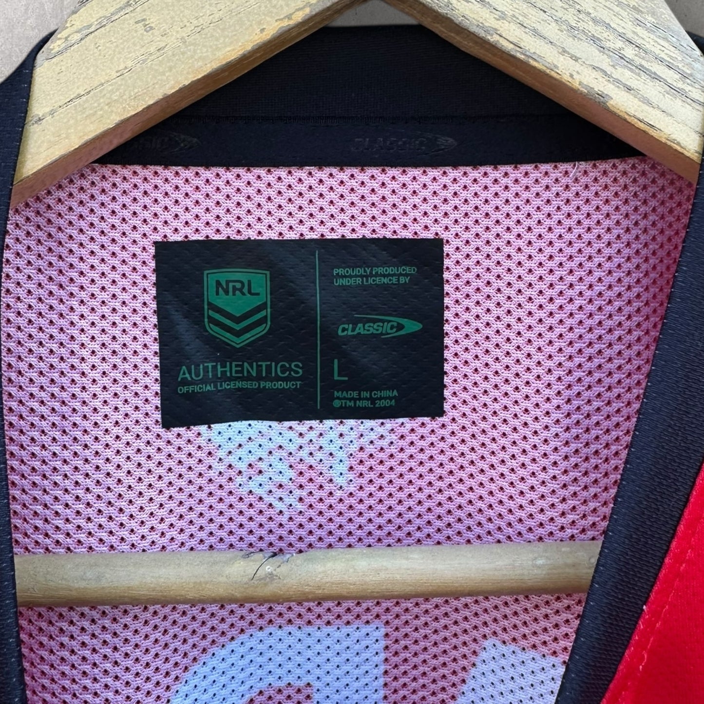 ST GEORGE ILLAWARRA DRAGONS 2024 SHORT SLEEVE PLAYER TRAINING SHIRT ISSUED TO MICHAEL MOLO