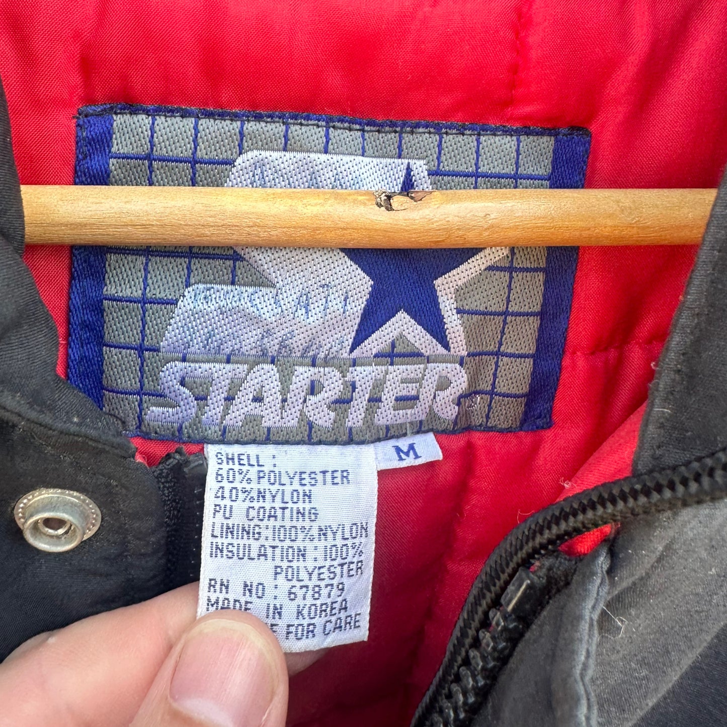 CHICAGO BULLS STARTER VINTAGE 90s BLACK NBA HOODED JACKET