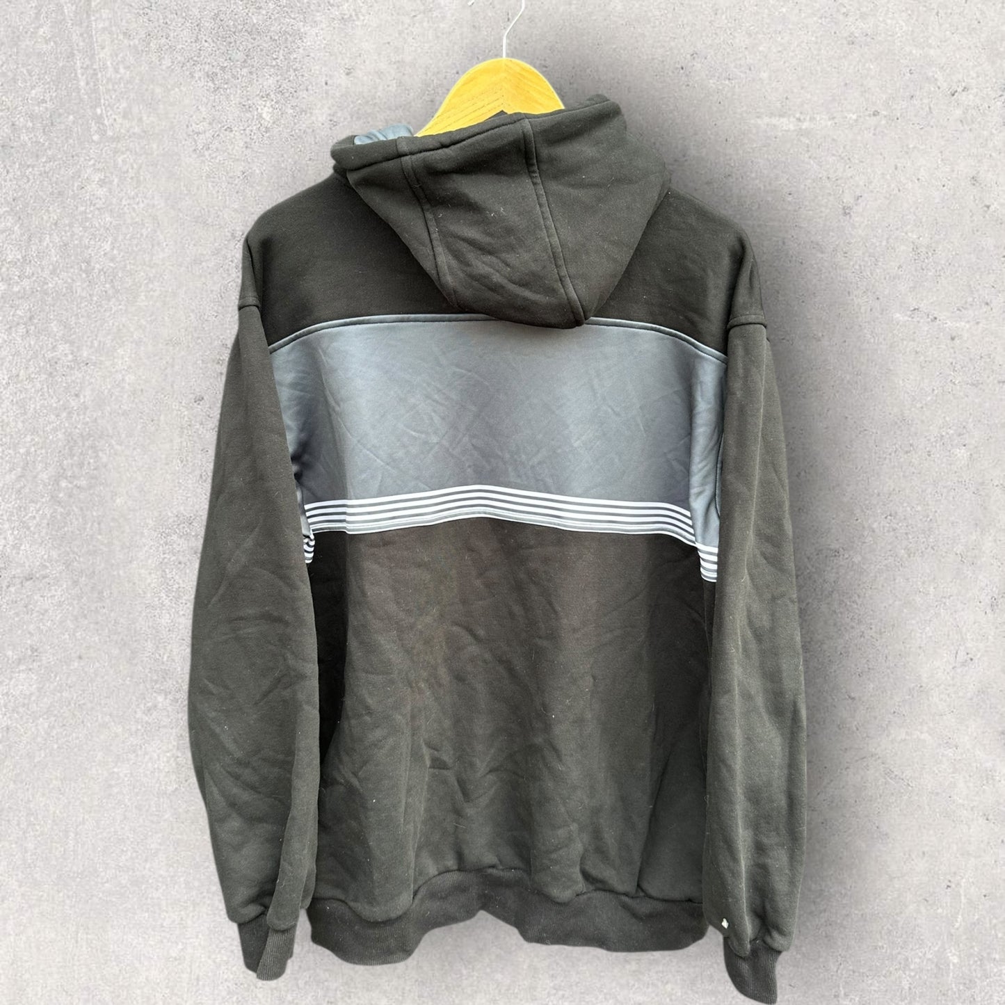 TWEED SEAGULLS PLAYER HOODED JUMPER ISSUED TO SAM MCINTYRE