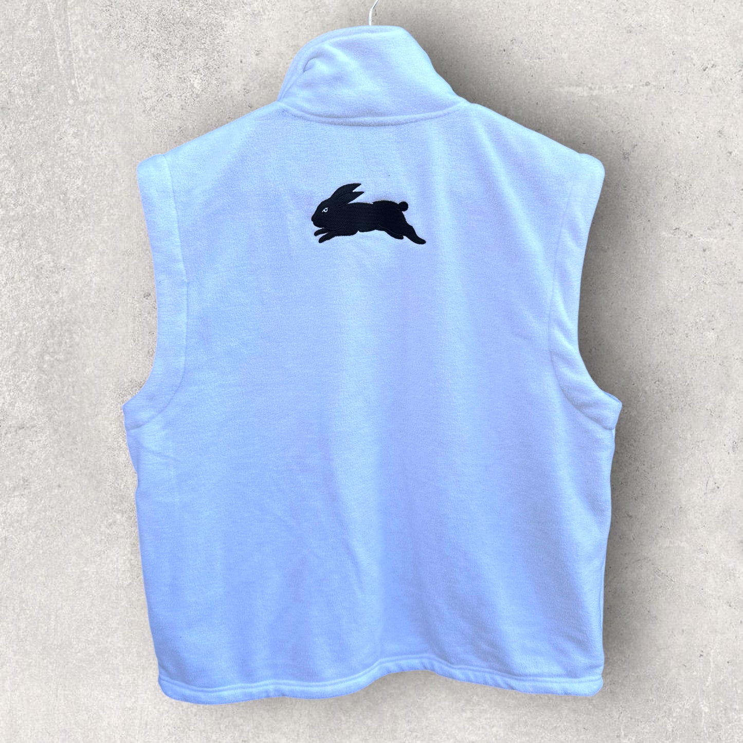 SOUTH SYDNEY RABBITOHS WHITE FLEECE SLEEVELESS VEST BRAND NEW WITH TAGS