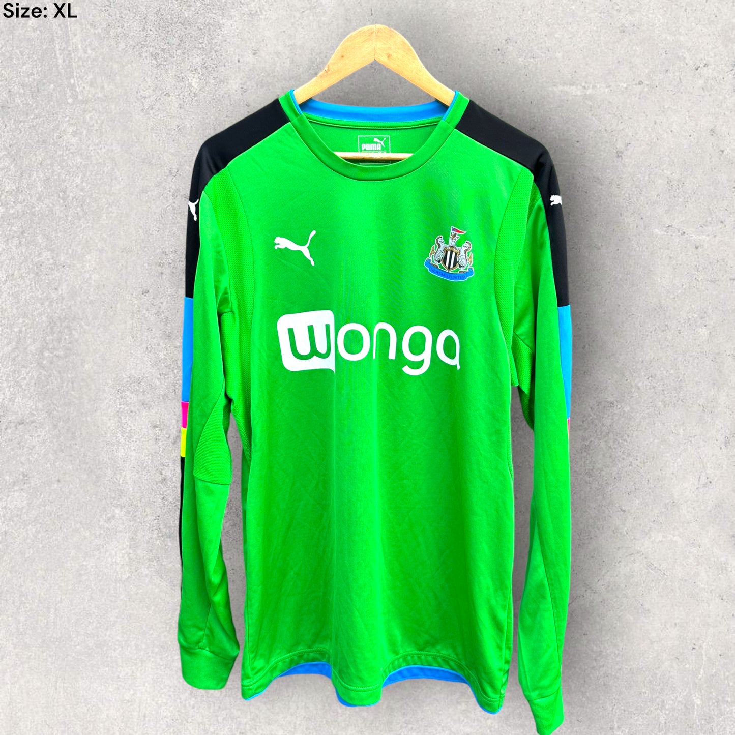 NEWCASTLE UNITED 2016-2017 GK JERSEY