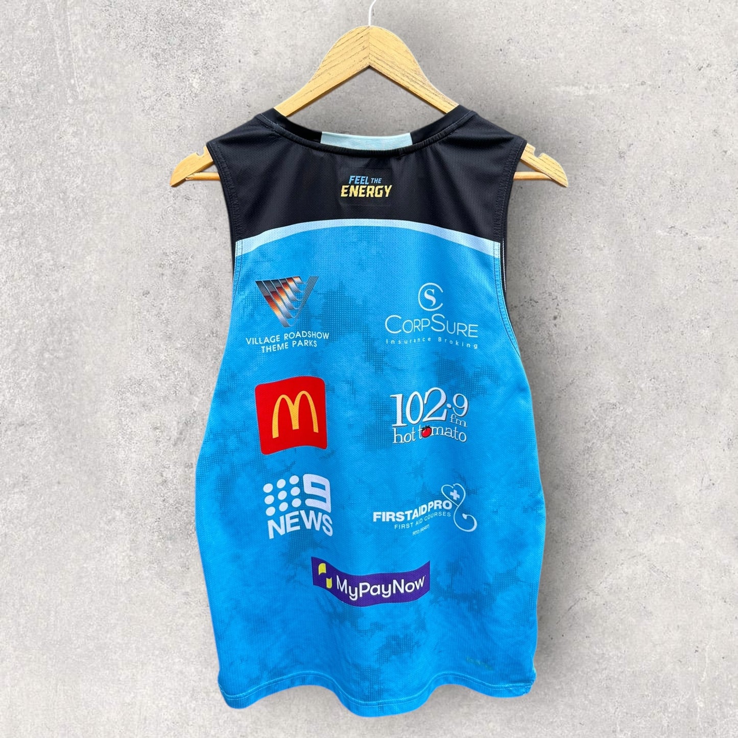 GOLD COAST TITANS 2025 TRAINING SINGLET PLAYER ISSUED TO CARTER GORDON