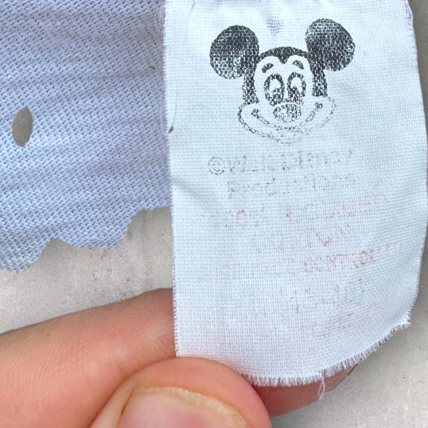 MICKEY MOUSE 1980s VINTAGE SINGLE STITCHED SHIRT