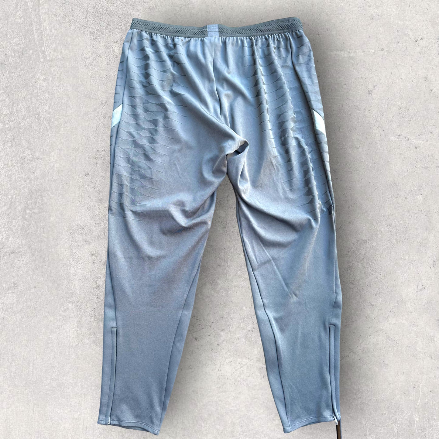 LIVERPOOL FC DRI FIT NIKE TRAINING PANTS