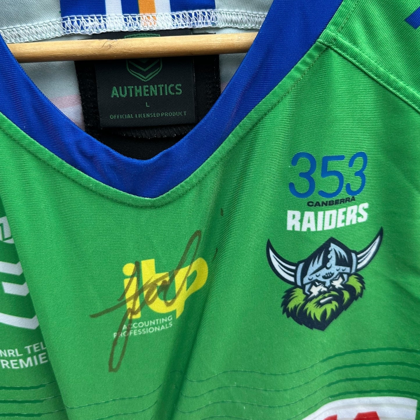 EMRE GULER CANBERRA RAIDERS 2022 HERITAGE MATCH WORN JERSEY + SIGNED