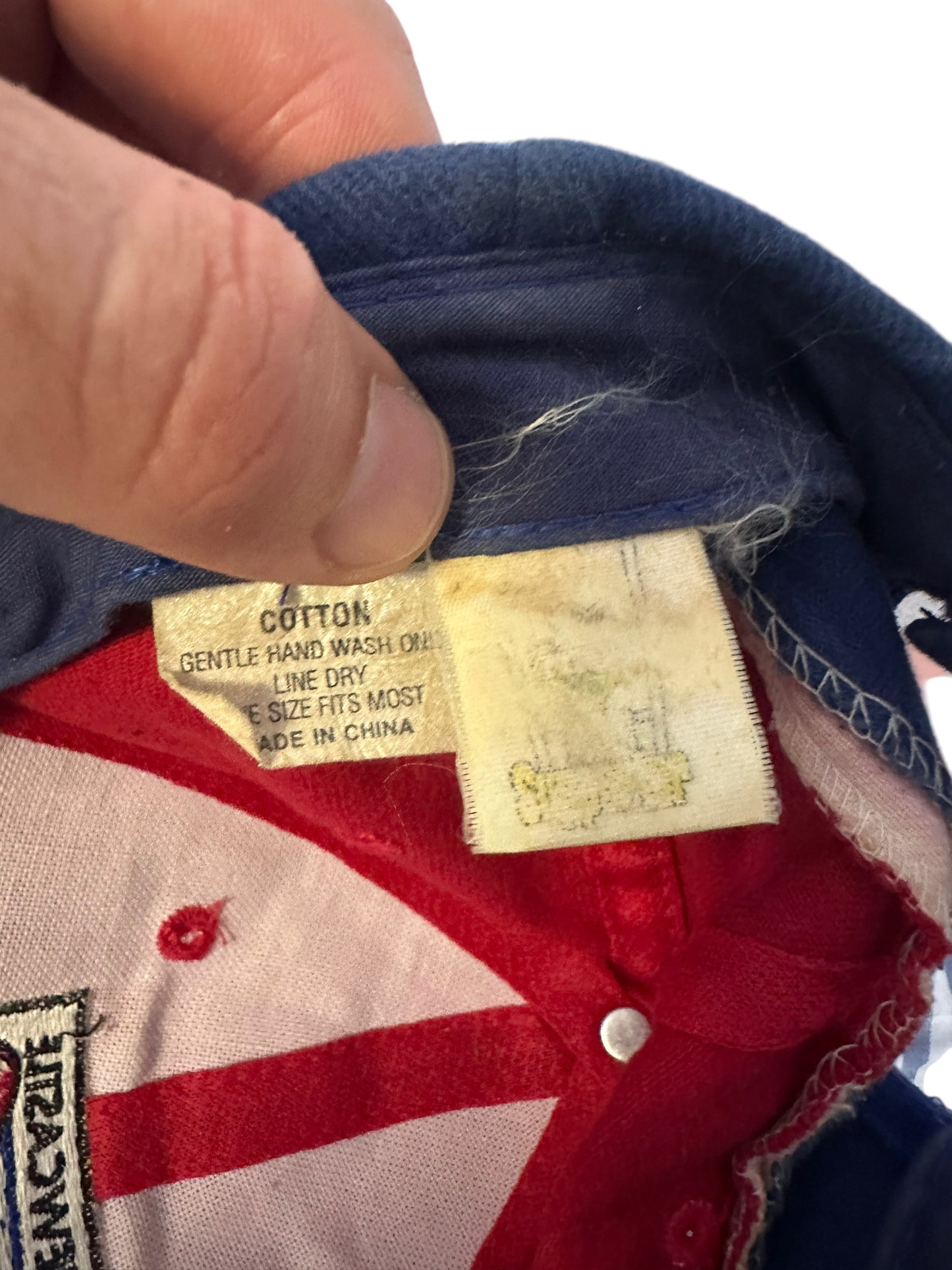 NEWCASTLE KNIGHTS VINTAGE EARLY 2000s HAT