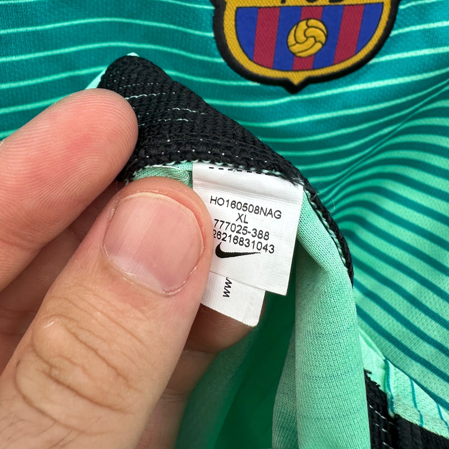 BARCELONA 2016-2017 NIKE FOOTBALL THIRD JERSEY