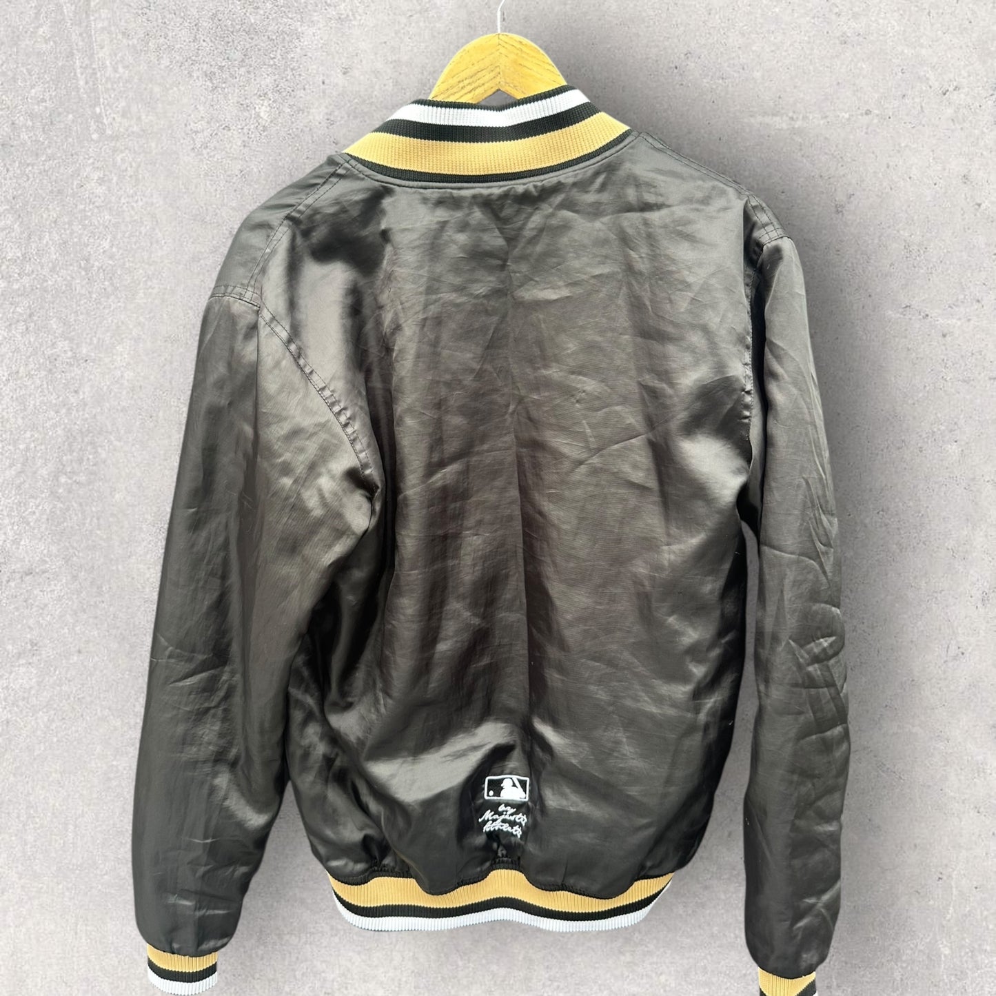 NEW YORK YANKEES MAJESTIC BOMBER JACKET (BROKEN ZIP)