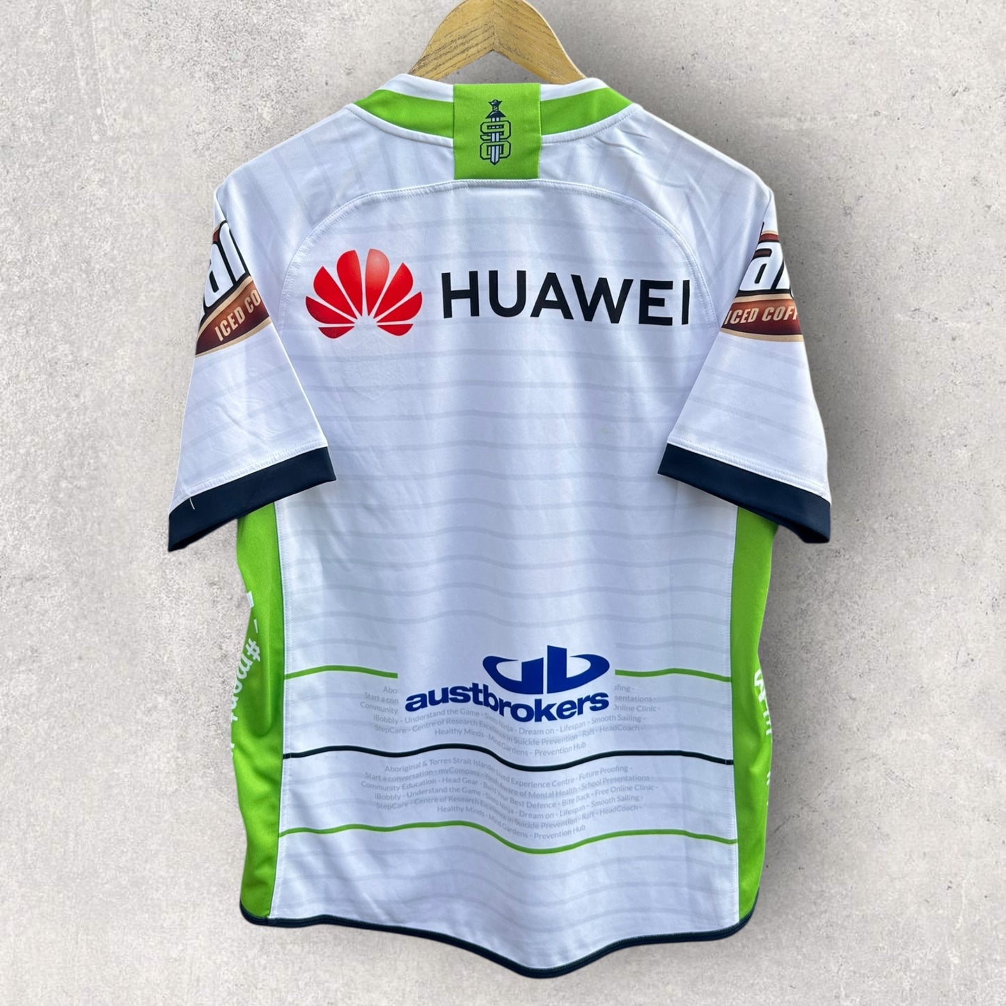 Canberra Raiders 2020 Charity / Mental Health Jersey Signed By Team Brand new