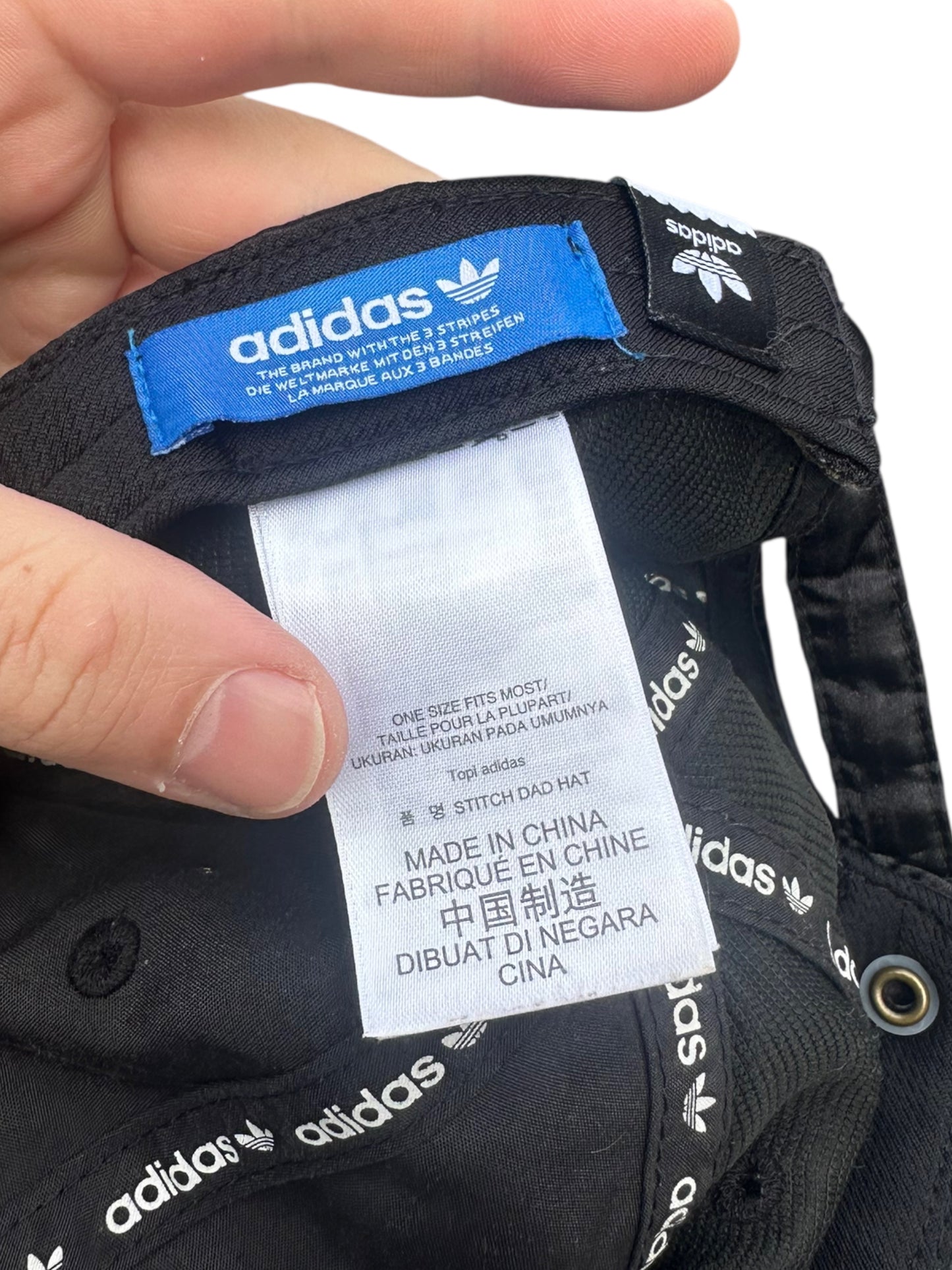 ADIDAS BLACK BUCKLE HAT