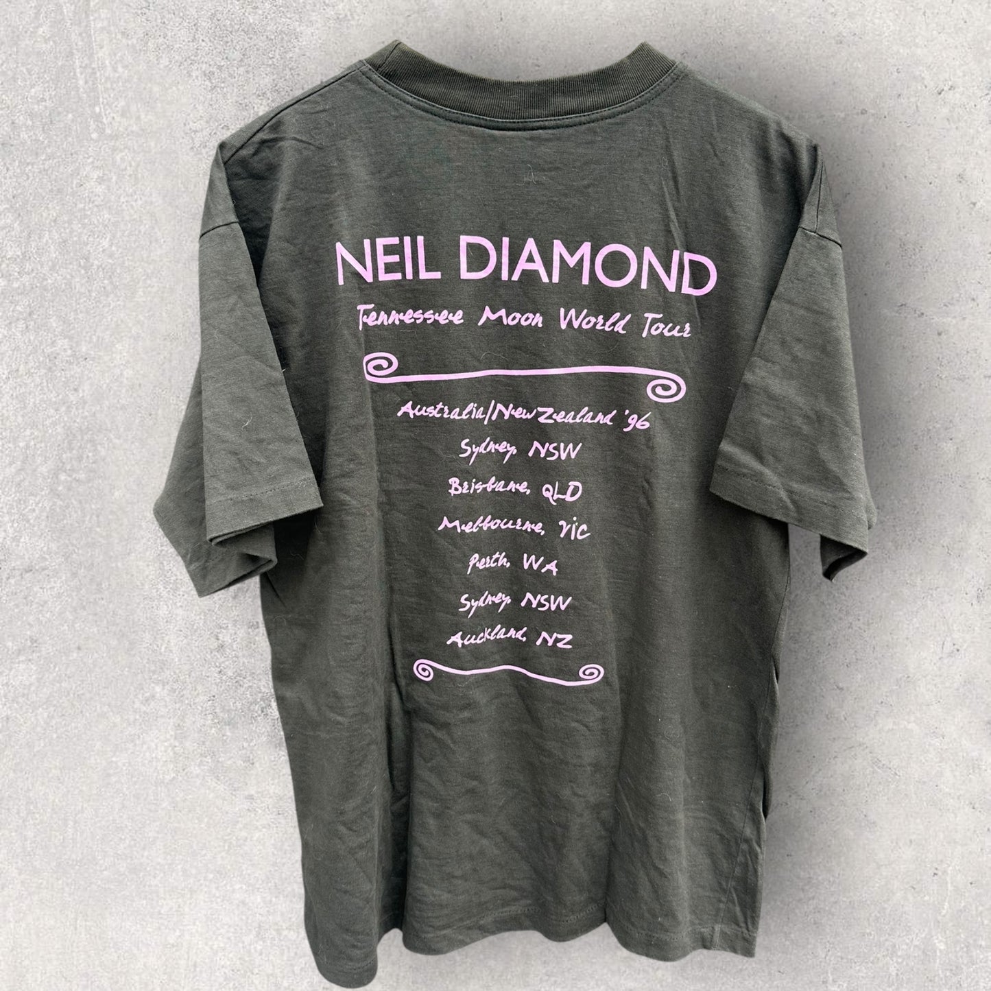 NEIL DIAMOND 1996 TENNESSEE MOON WORLD TOUR VINTAGE BAND SHIRT