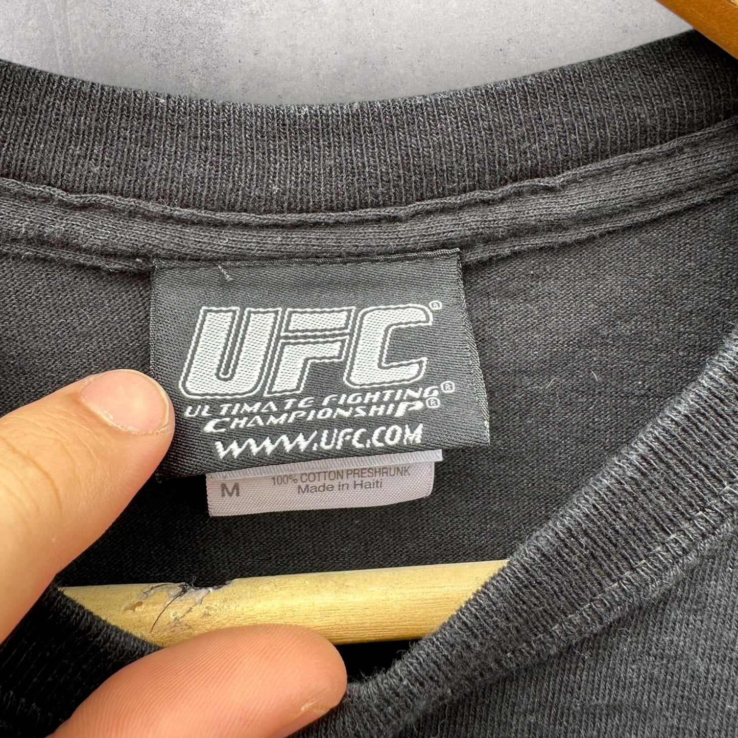 UFC 127 PENN VS FITCH BLACK T SHIRT