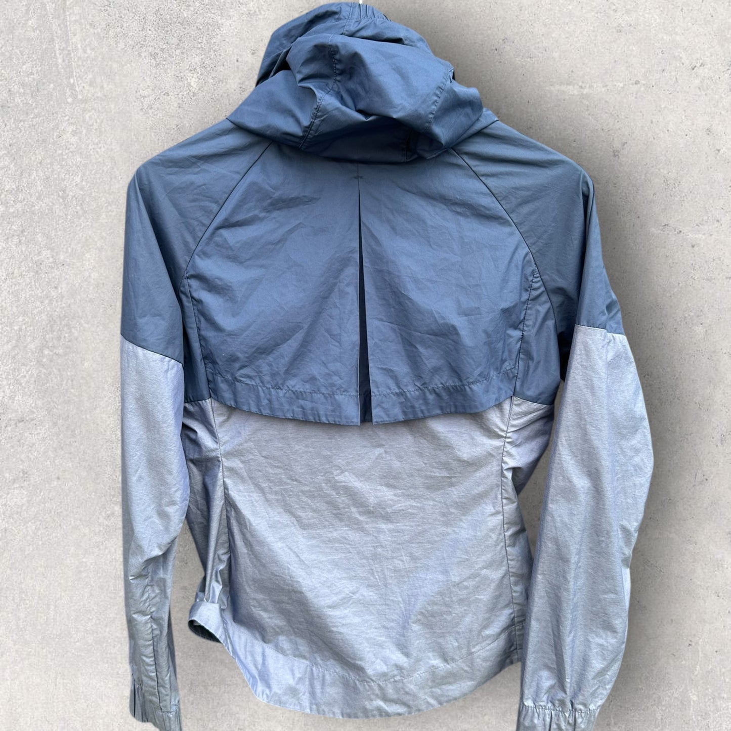 NIKE LADIES BLUE & GREY WINDRUNNER HOODED JACKET