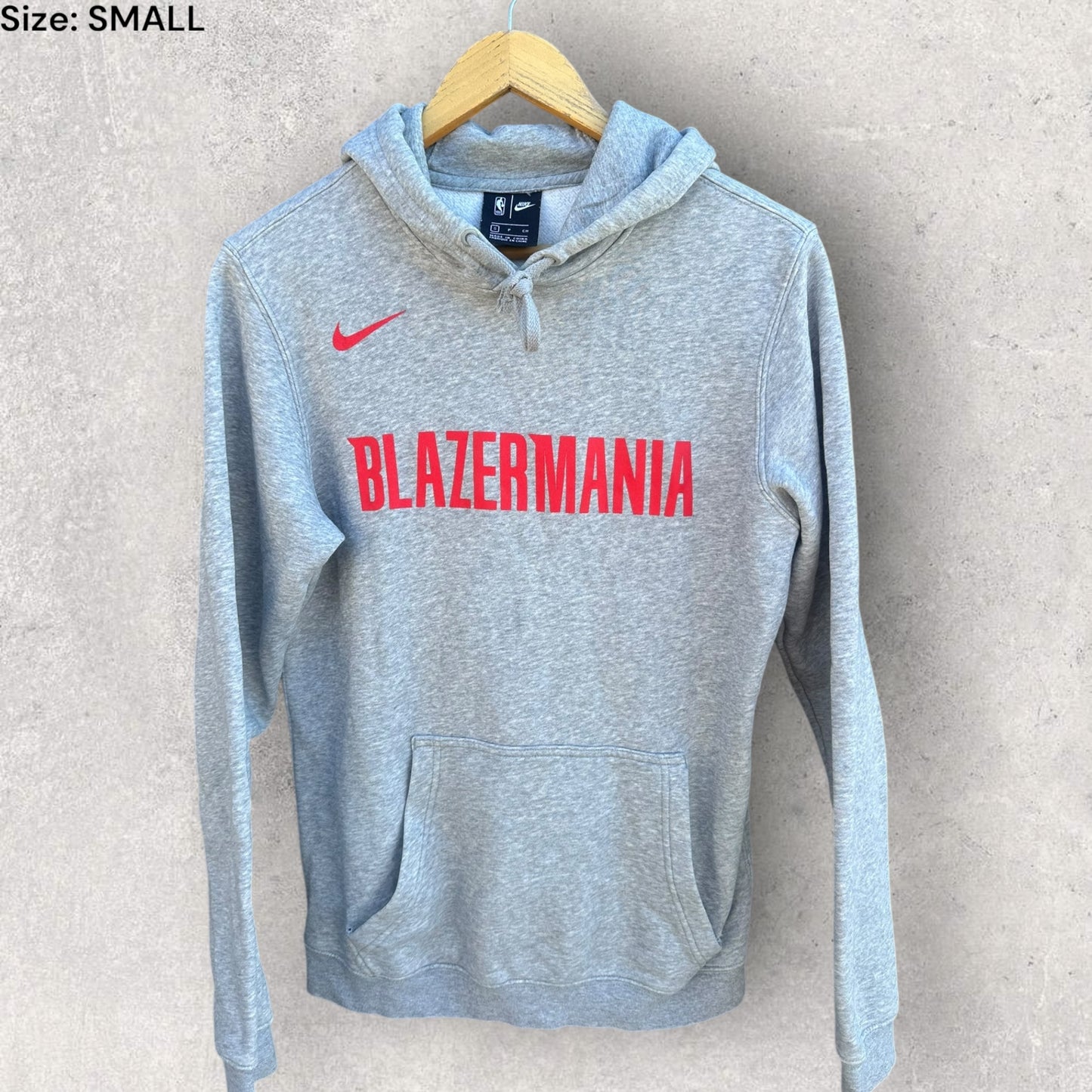 BLAZERMANIA PORTLAND TRAIL BLAZERS NIKE GREY HOODED JUMPER
