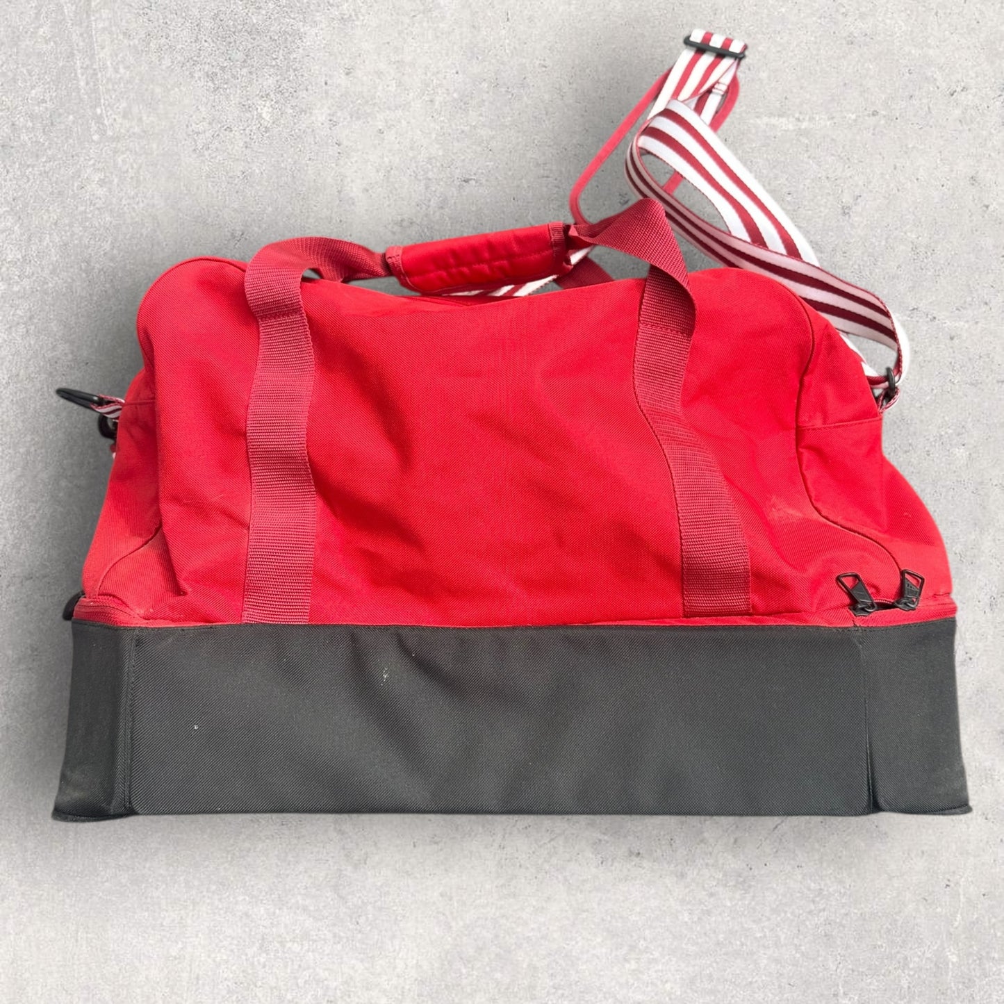 ADIDAS ORIGINALS RED FOOTBALL KIT BAG