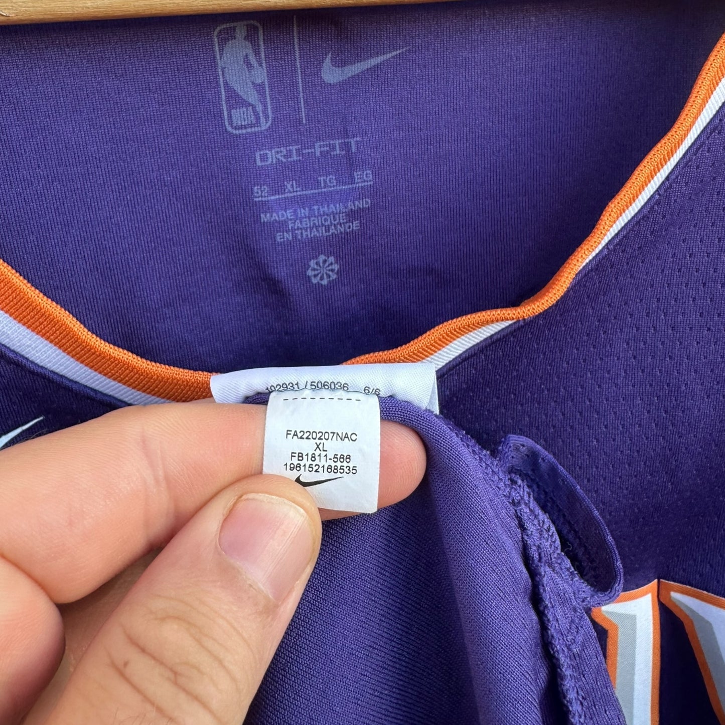 DEVIN BOOKER PHOENIX SUNS NIKE NBA SWINGMAN JERSEY