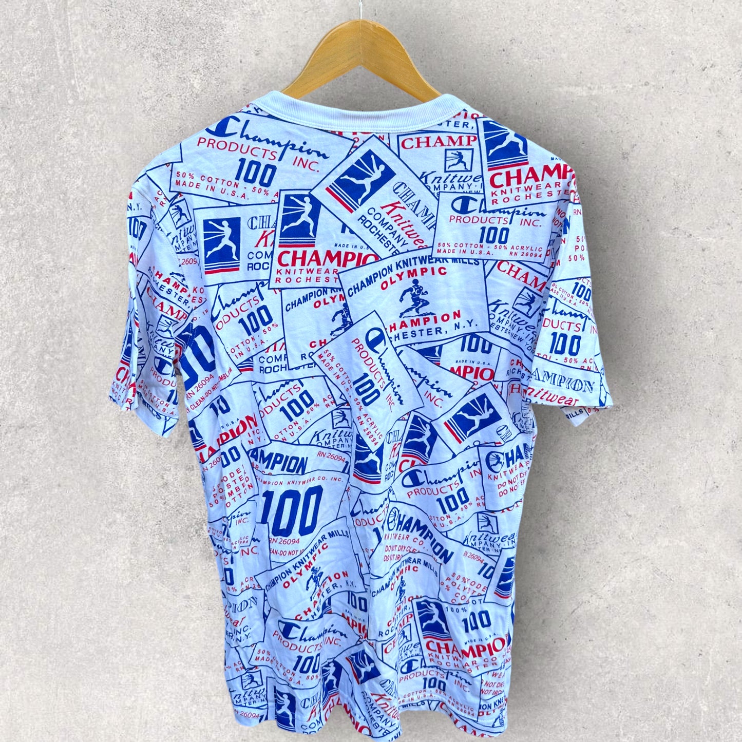 CHAMPION WHITE GRAPHIC T-SHIRT