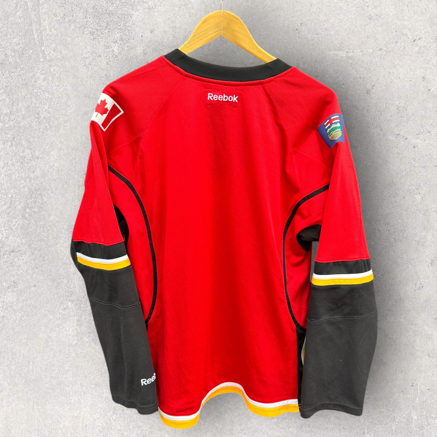 CALGARY FLAMES REEBOK NHL LADIES JERSEY