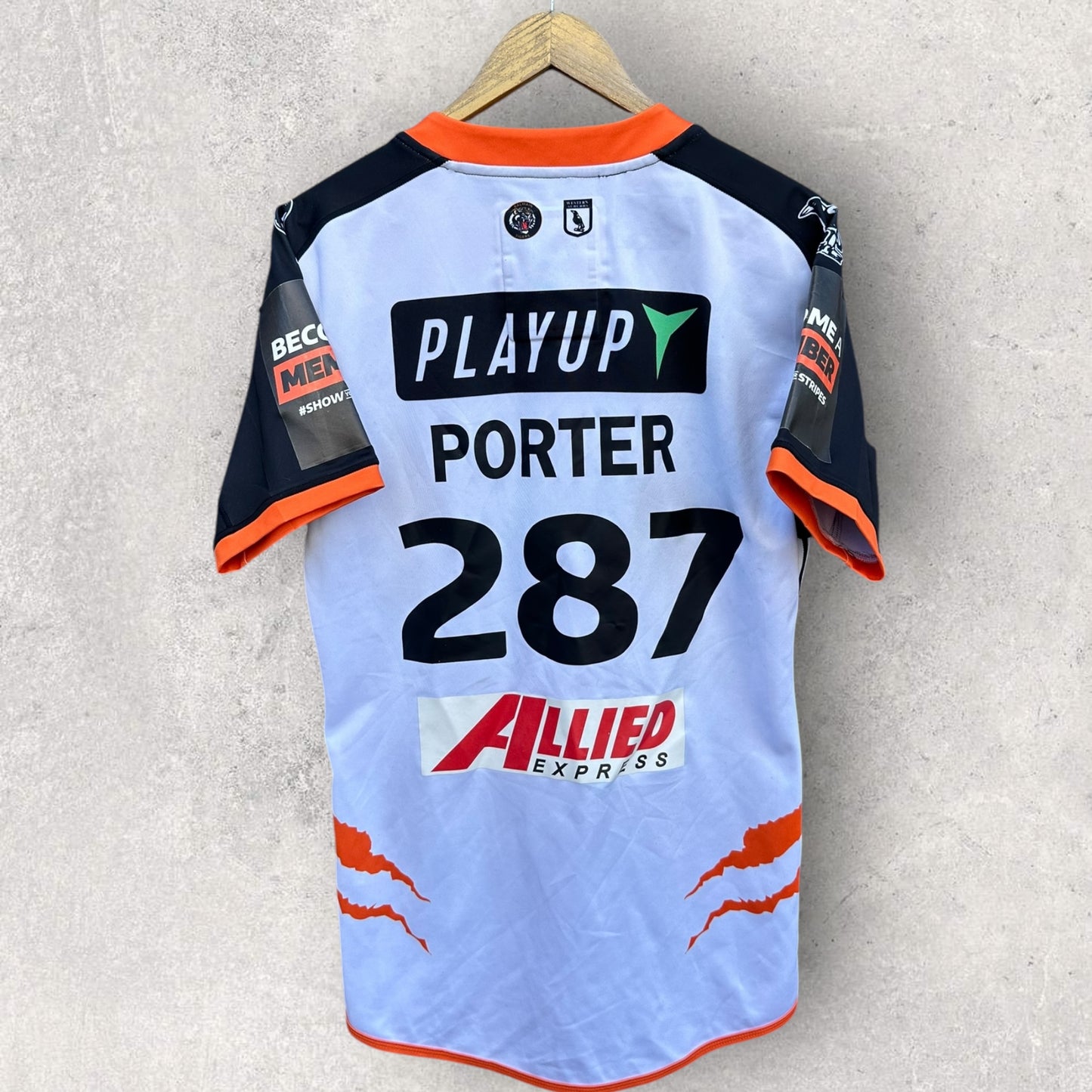 WESTS TIGERS REUBEN PORTER 2024 CAPTAINS RUN PLAYER WORN JERSEY