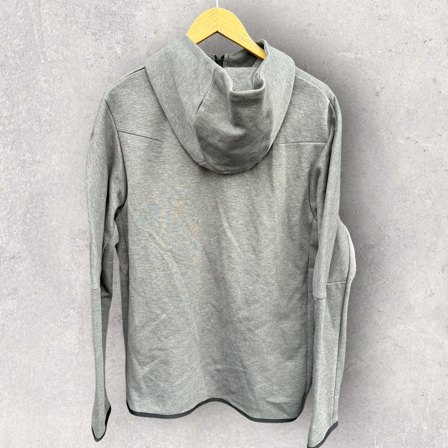 LIVERPOOL FC NIKE GREY TECH FLEECE 2024 HOODED JUMPER