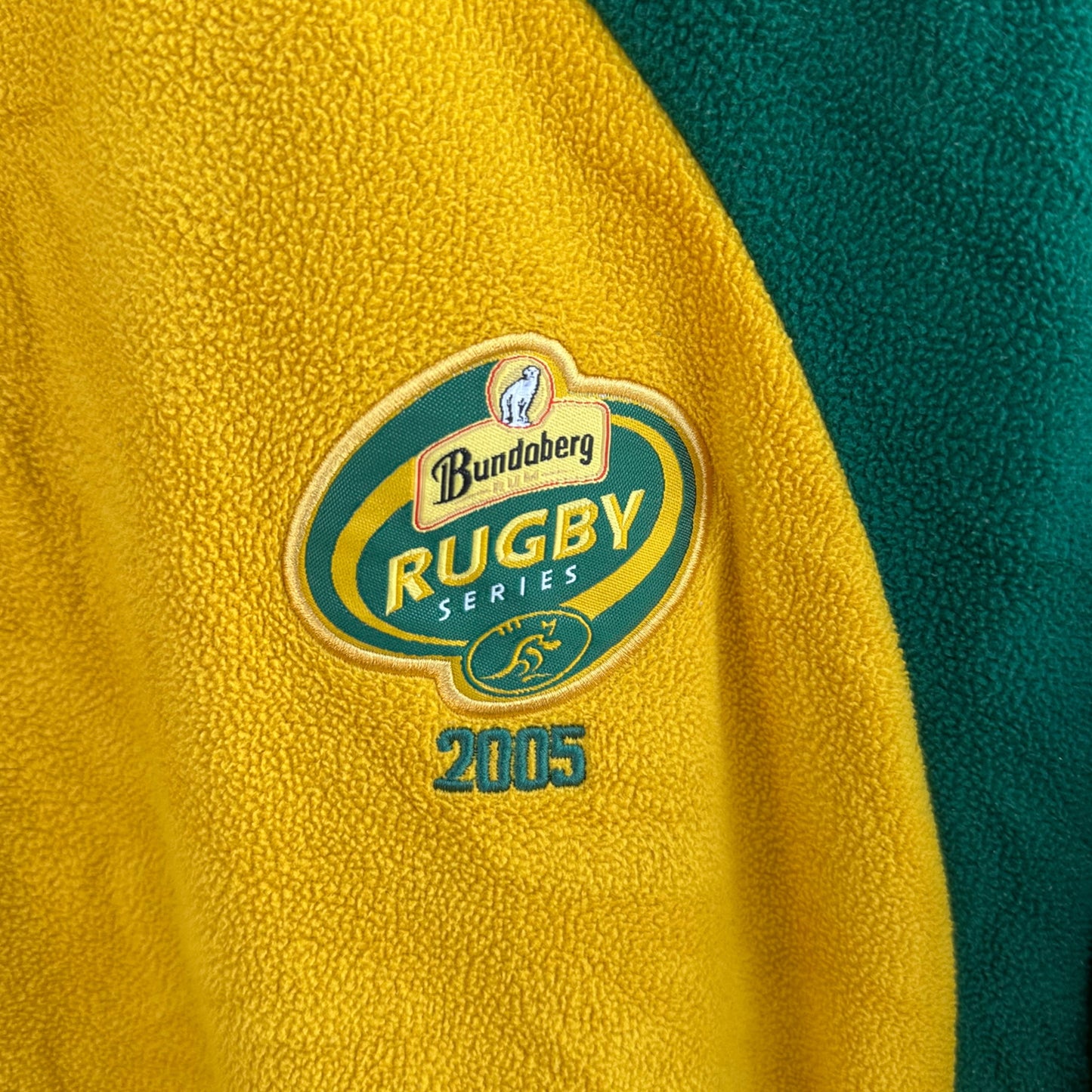 AUSTRALIAN WALLABIES 2005 BUNDY RUM HALF ZIP FLEECE JUMPER