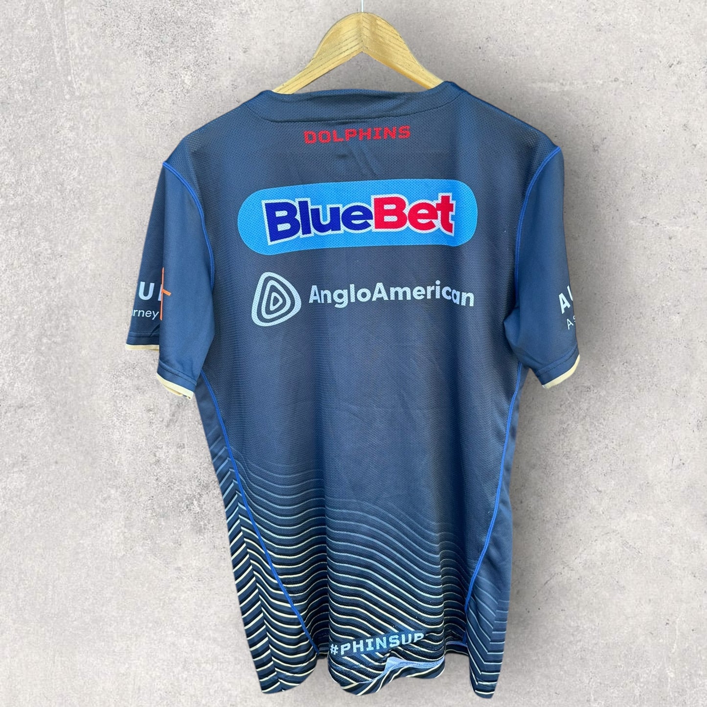 REDCLIFFE DOLPHINS TRAINING SHIRT SIGNED AND ISSUED TO MAX PLATH