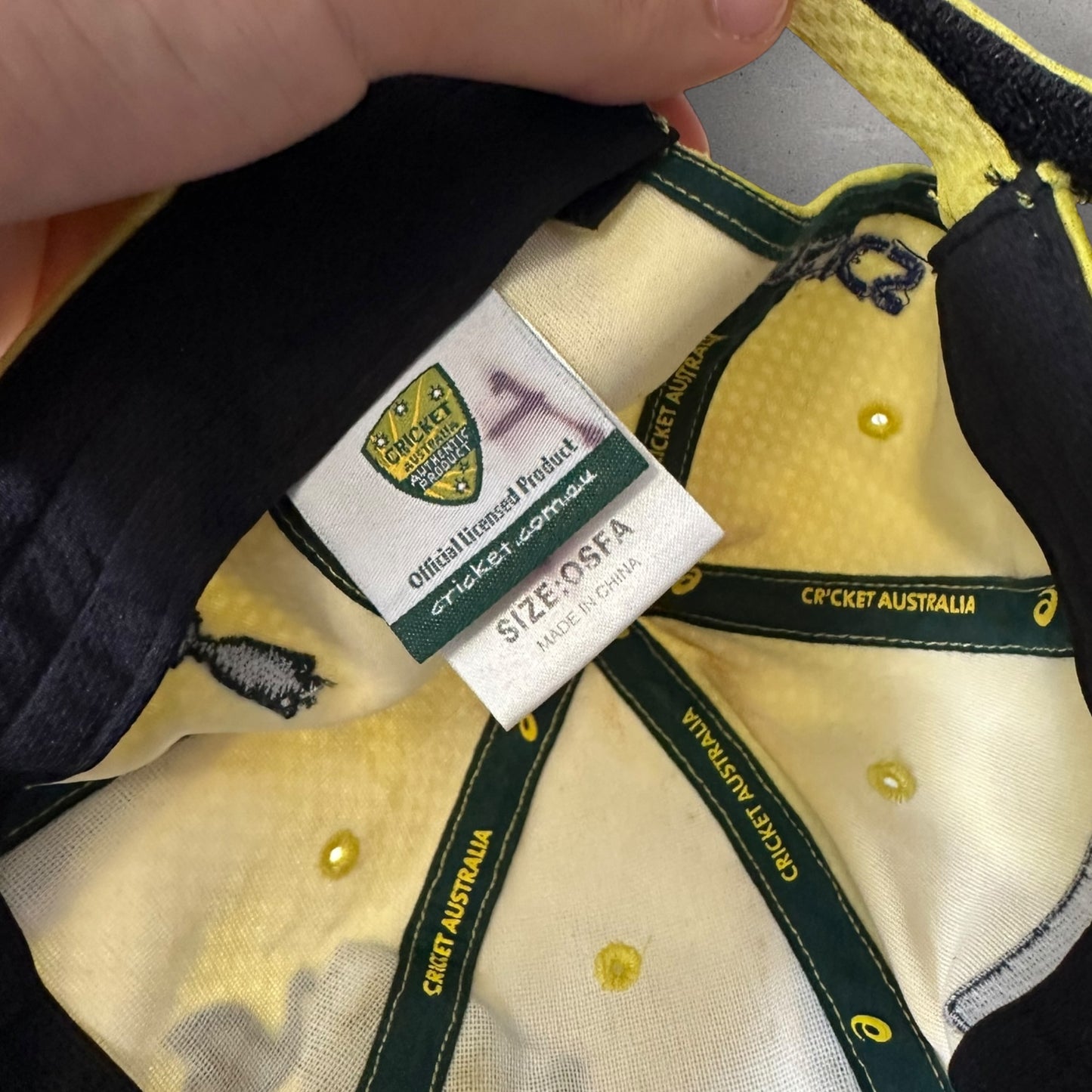 AUSTRALIA CRICKET TEAM ASICS YELLOW TRAINING HAT