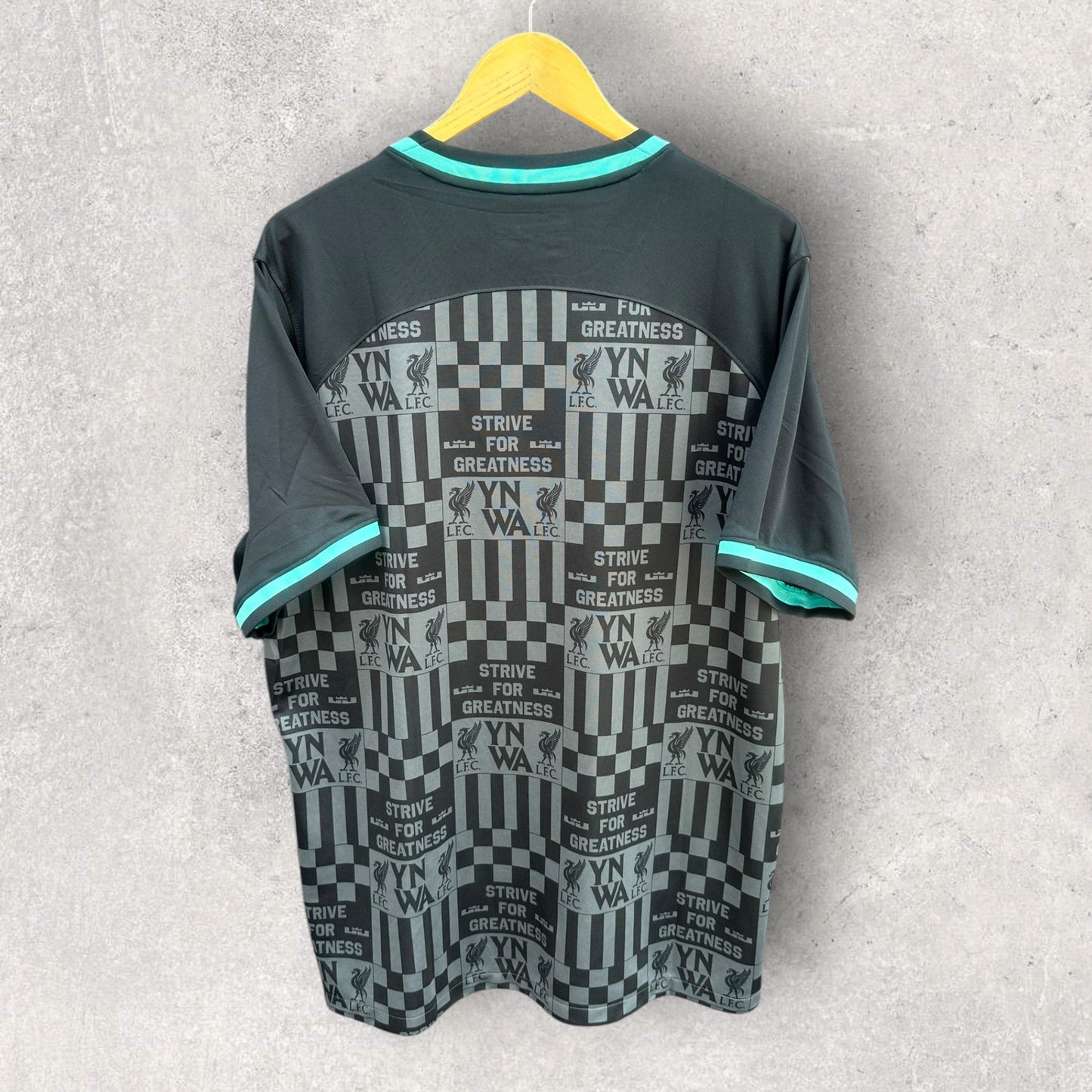 LEBRON JAMES X LIVERPOOL FC NIKE STADIUM JERSEY