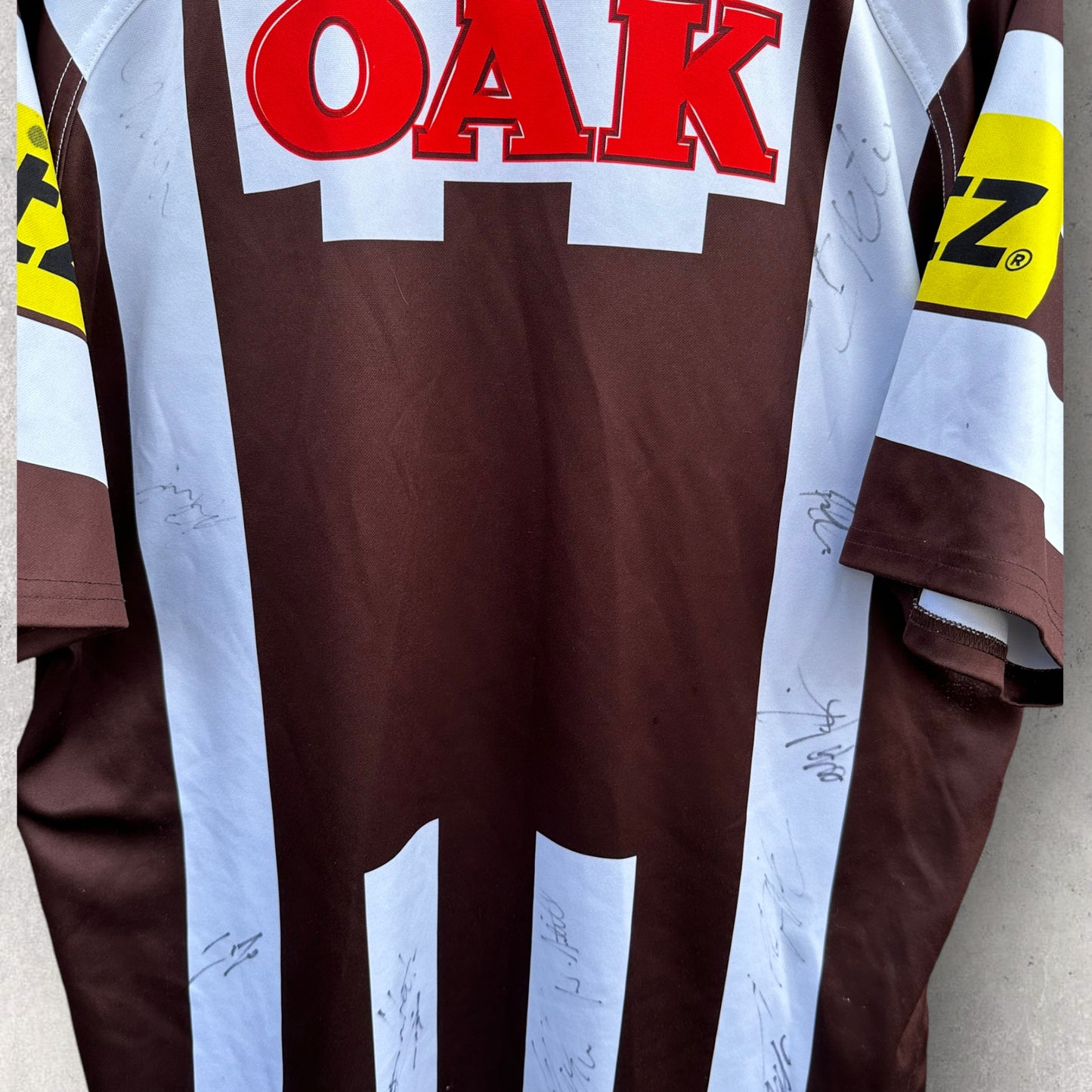 PENRITH PANTHERS 2015 HERITAGE JERSEY SIGNED BY SQUAD