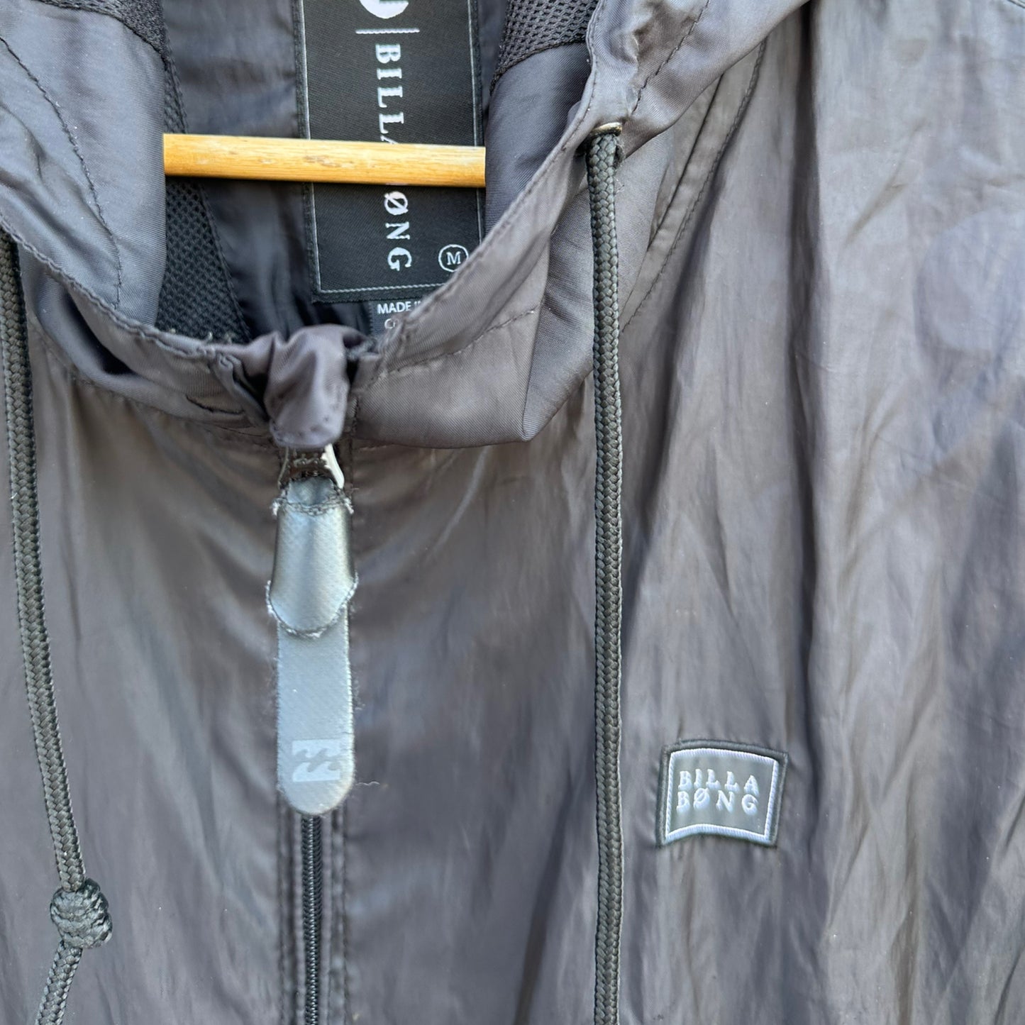 BILLABONG BLACK WINDBREAKER JACKET