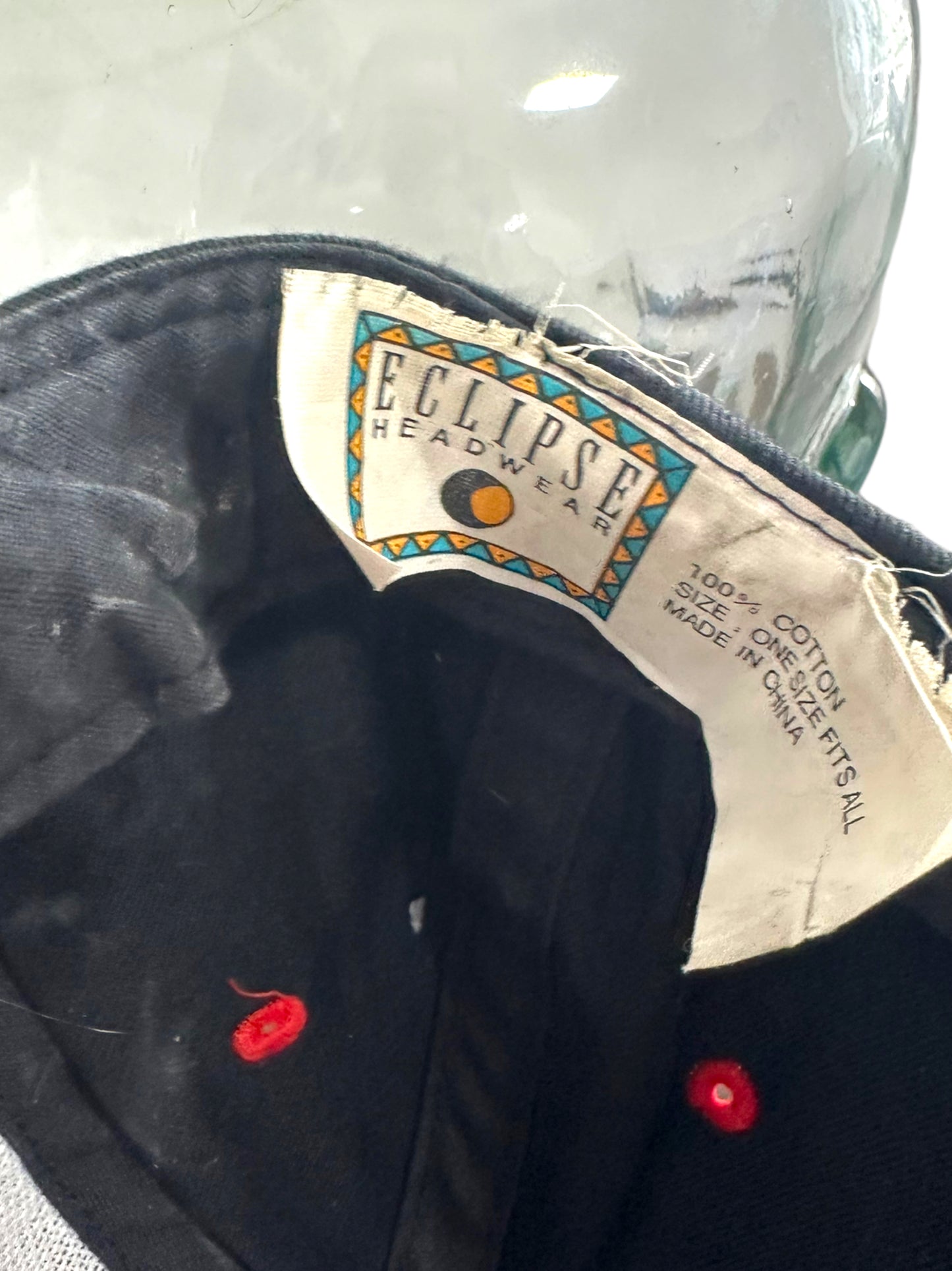 ESSENDON BOMBERS VINTAGE TWO TONE HAT