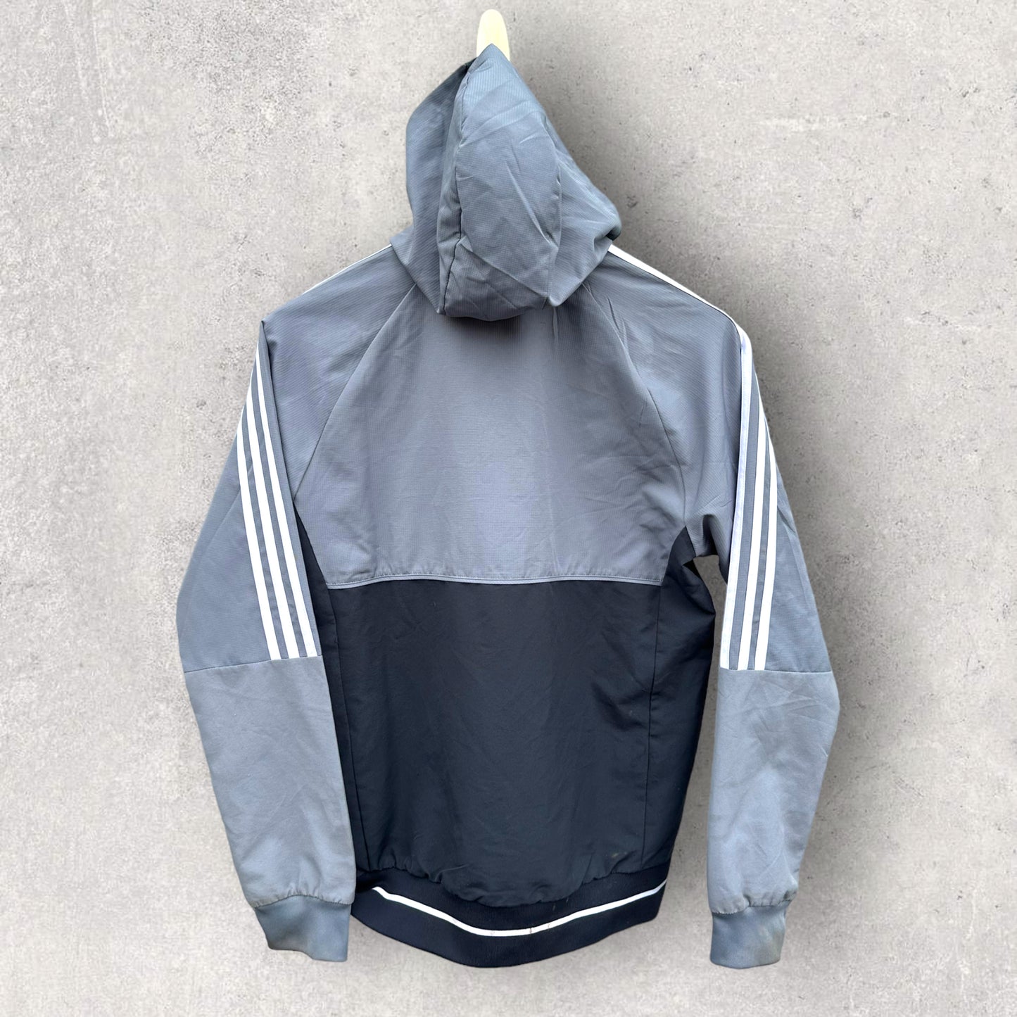 MANCHESTER UNITED GREY ADIDAS JACKET